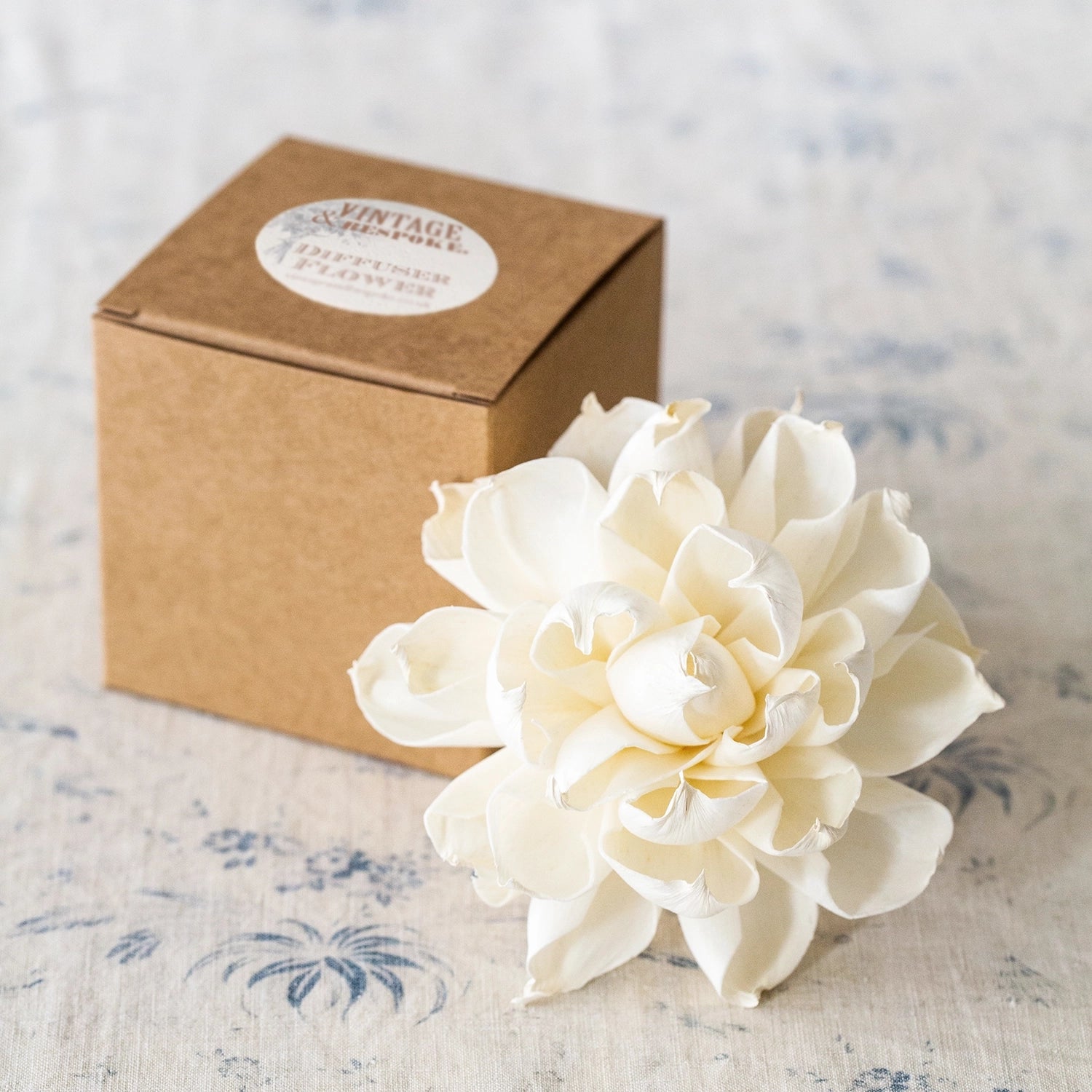 Large Diffuser Flower - Dahlia image 0