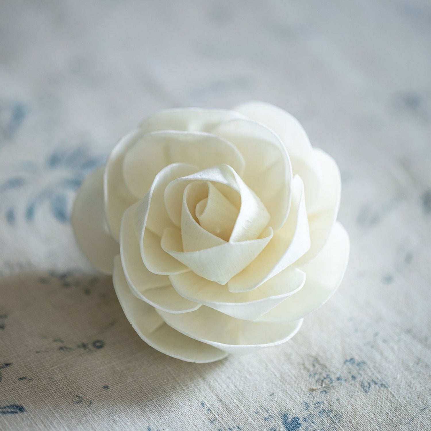 Camellia Diffuser Flower image 0