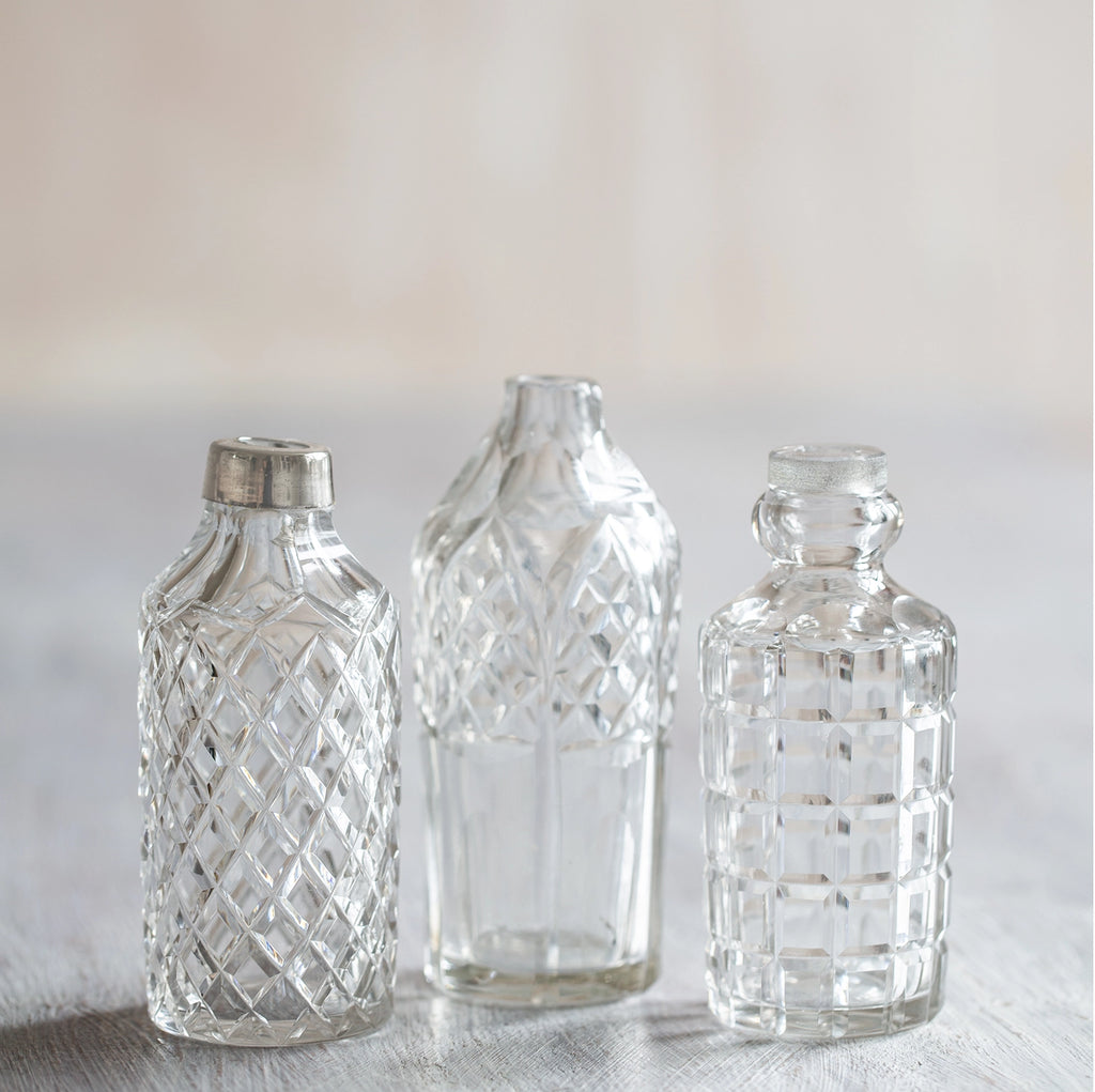 Medium Heavy Cut Vintage Diffuser Bottle - Round Bottle image