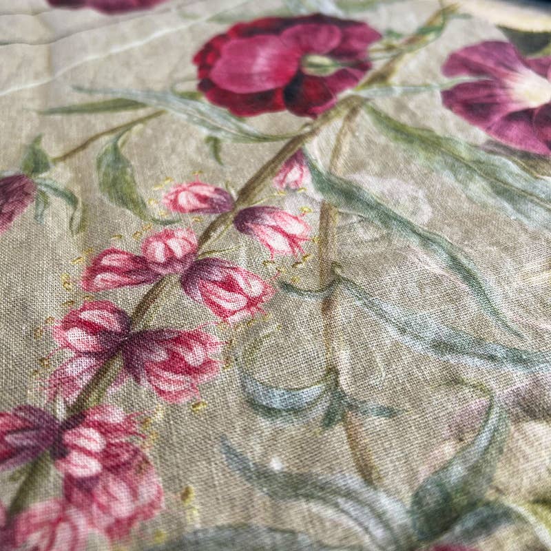 Linen Tablecloth 145x220 cm | Blossom Garden