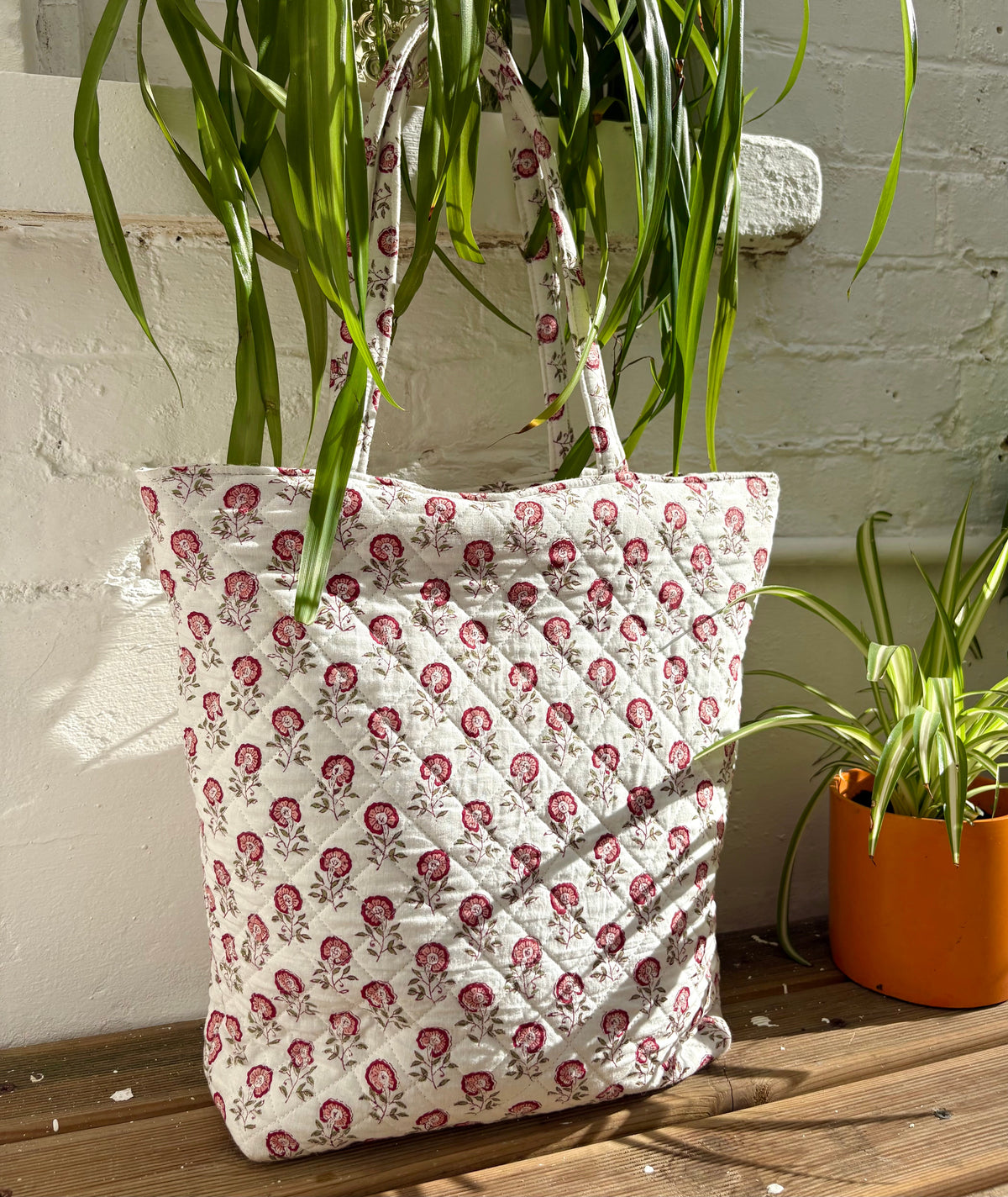 Lara Tote Bag