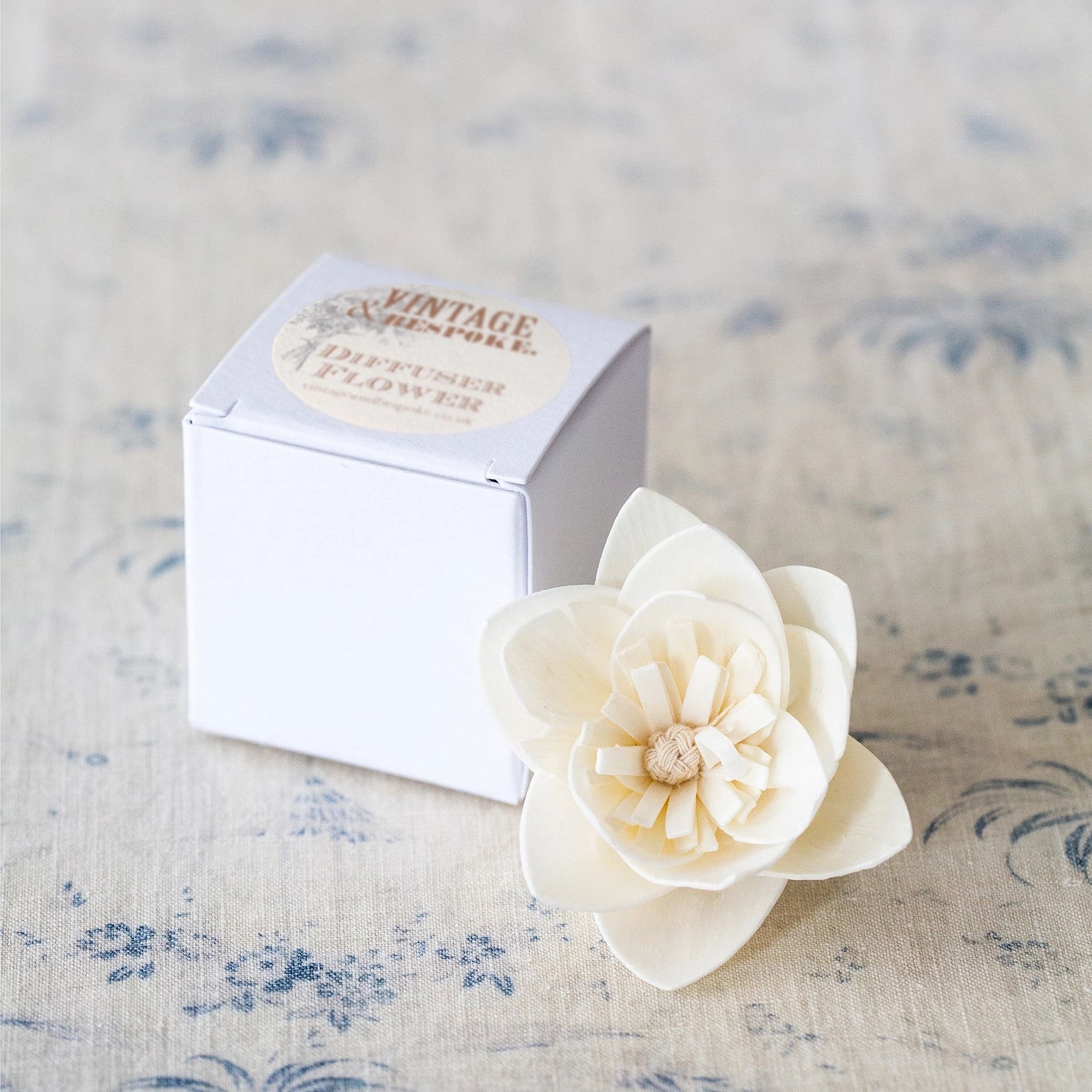 Tiny Diffuser Flower – Starflower image 2