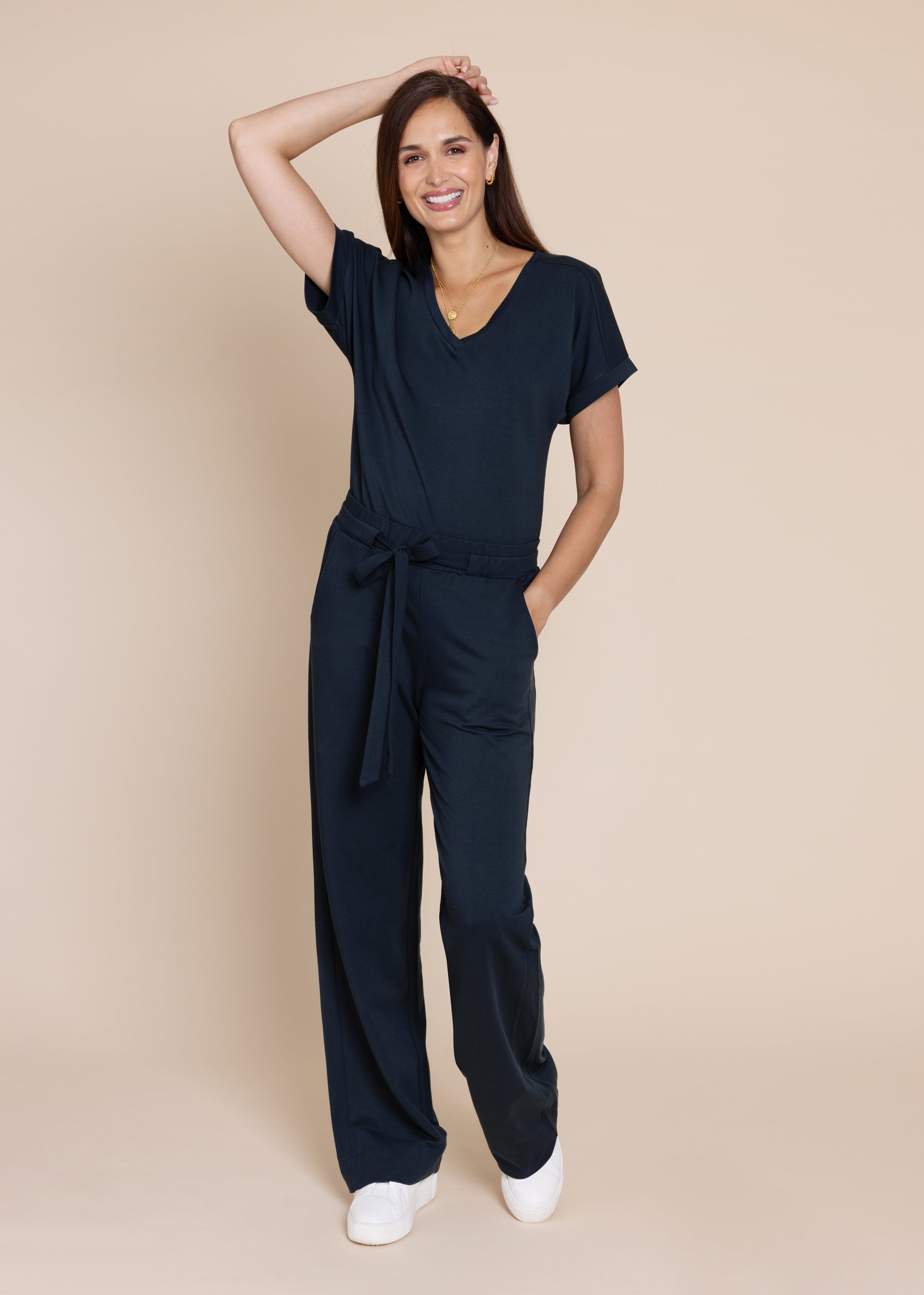 ATHENA v-neck, short sleeve top, navy