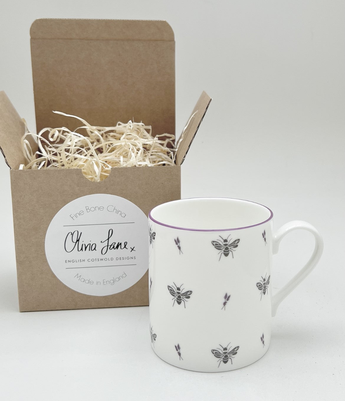 'Flying Solo Bee' Mug