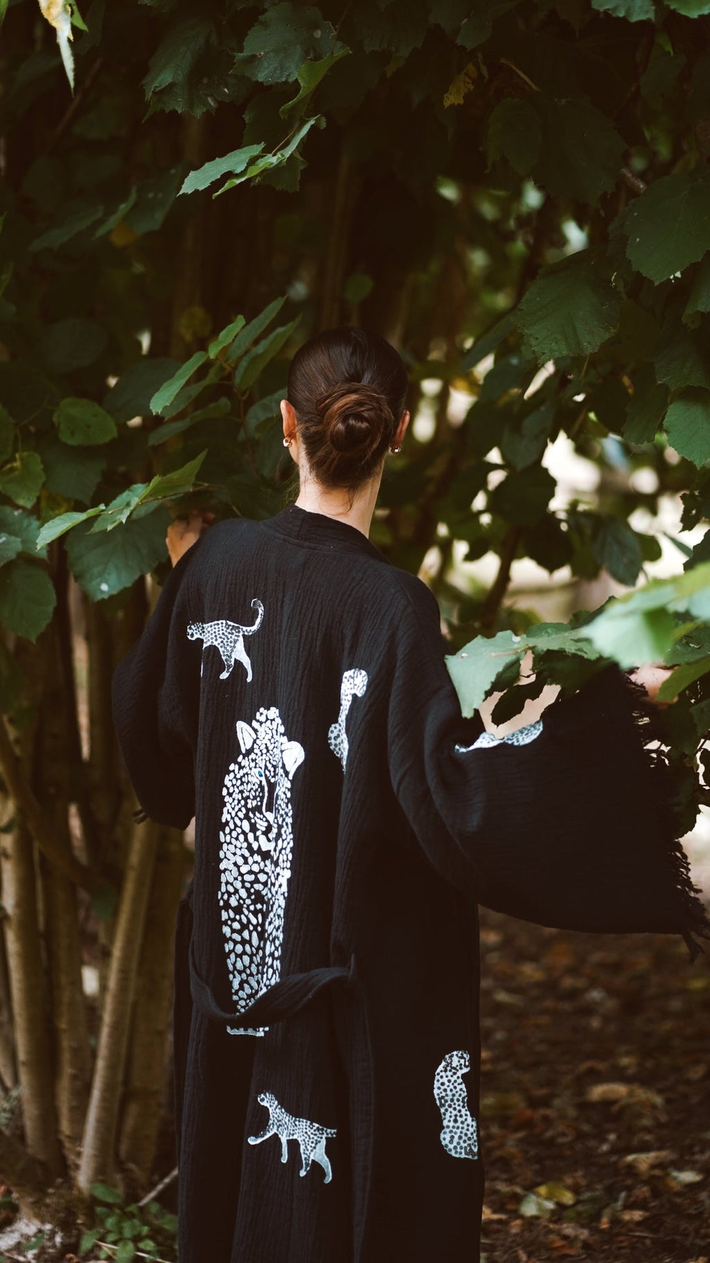 Long Cotton Robe: Black with Cheetah