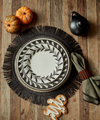 Helecho Side Plate | Hand-Painted Ceramic, Jet Black