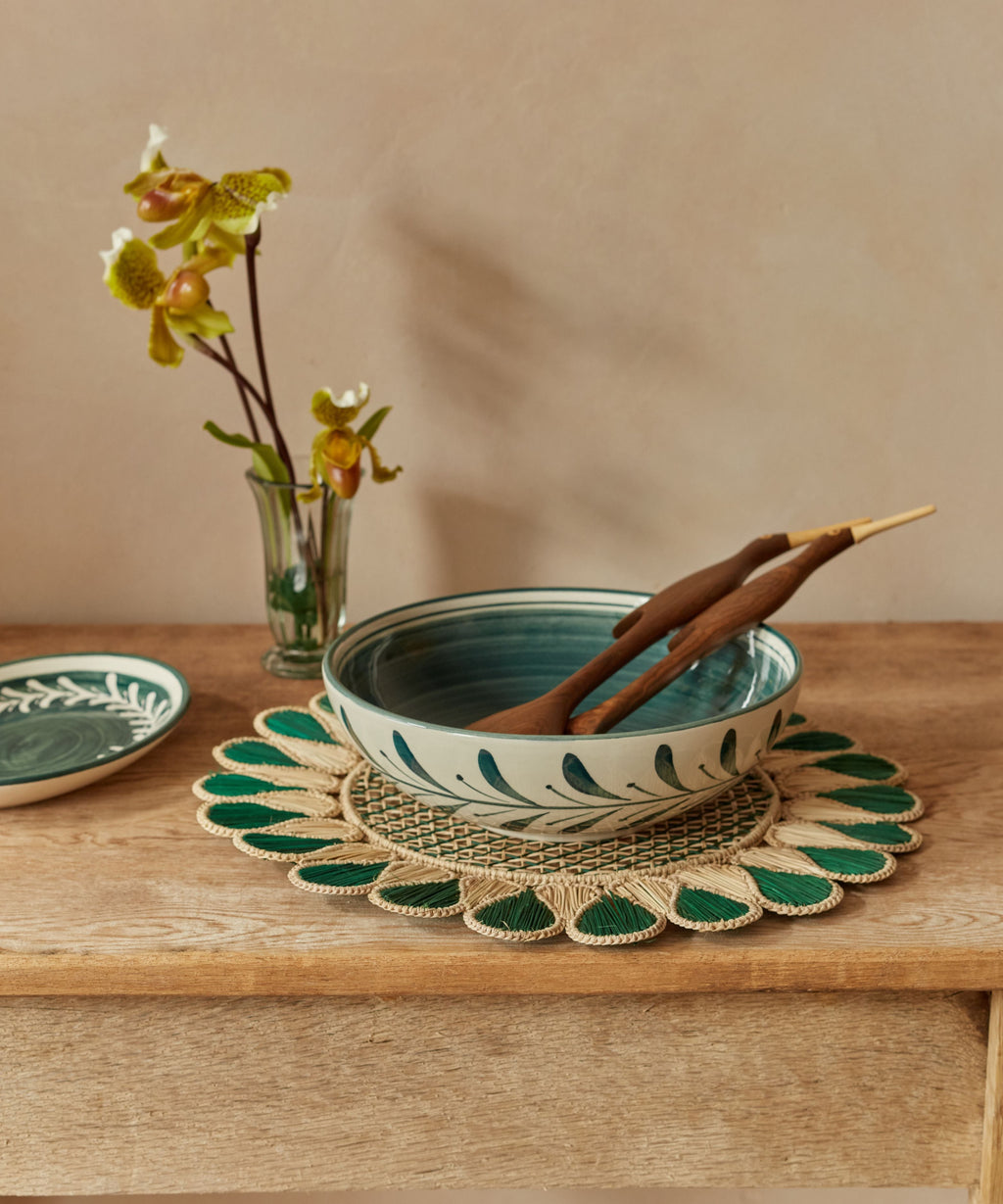 Helecho Salad Bowl | Hand-Painted Fern Wreath Ceramic, Teal