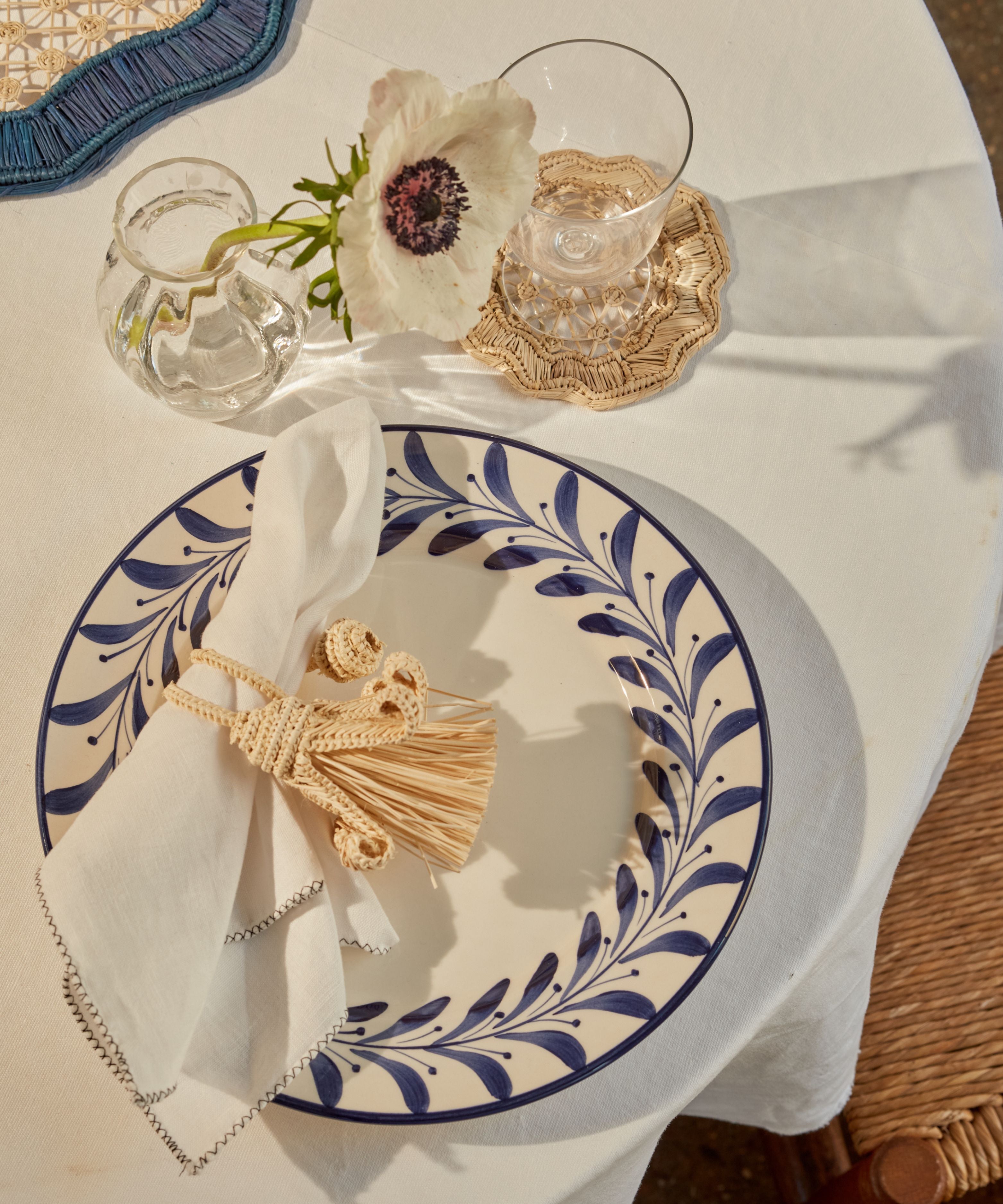 Helecho Dinner Plate | Hand-Painted Ceramic, Deep Blue