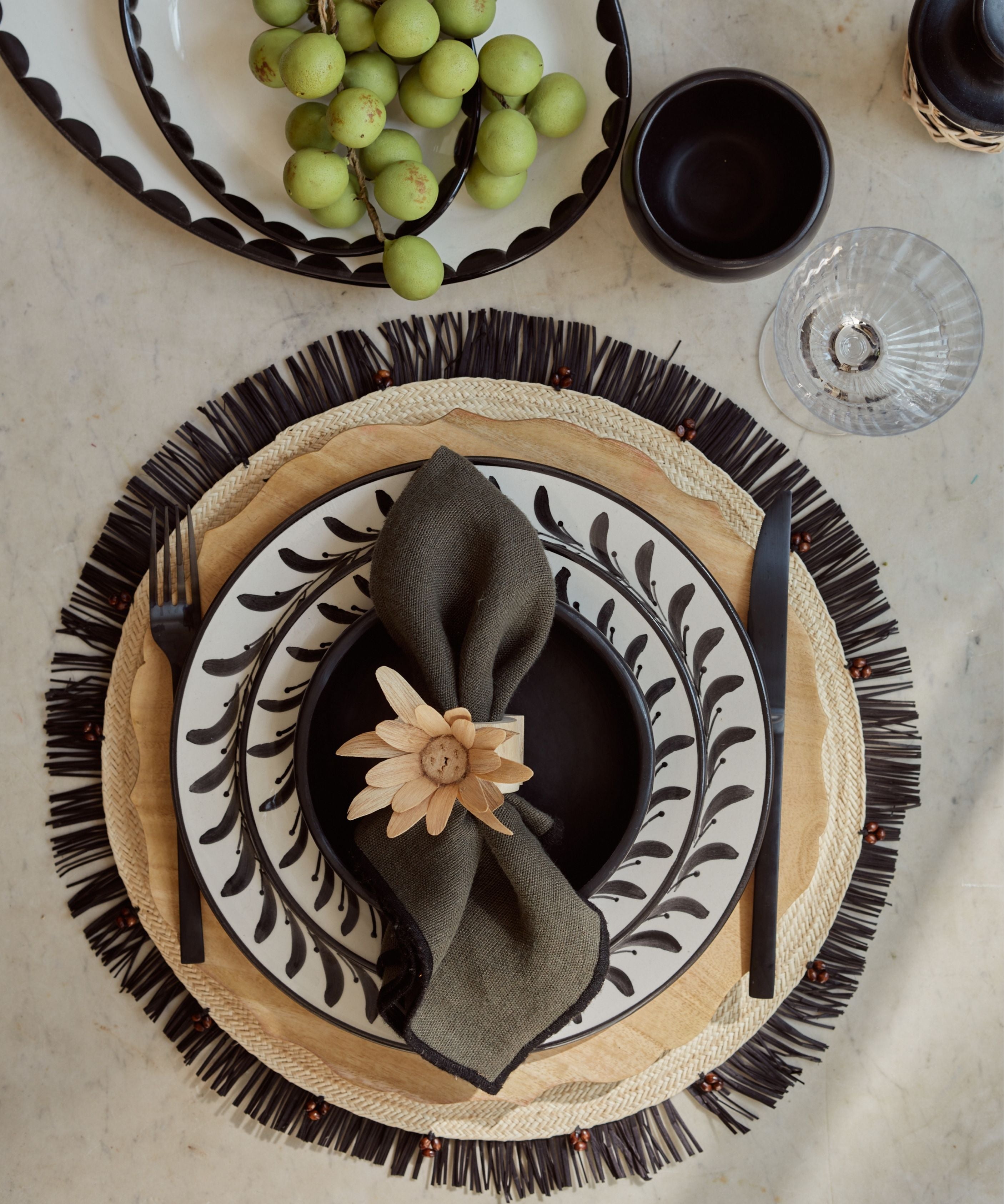 Helecho Side Plate | Hand-Painted Ceramic, Jet Black