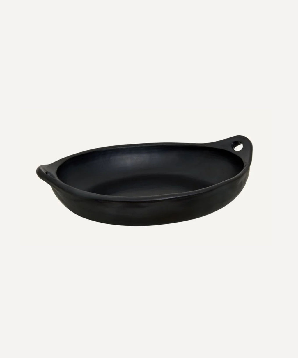 Chamba Black Clay Roasting Dish | Colombian Pottery