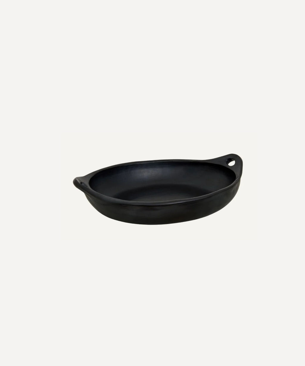 Chamba Black Clay Roasting Dish | Colombian Pottery