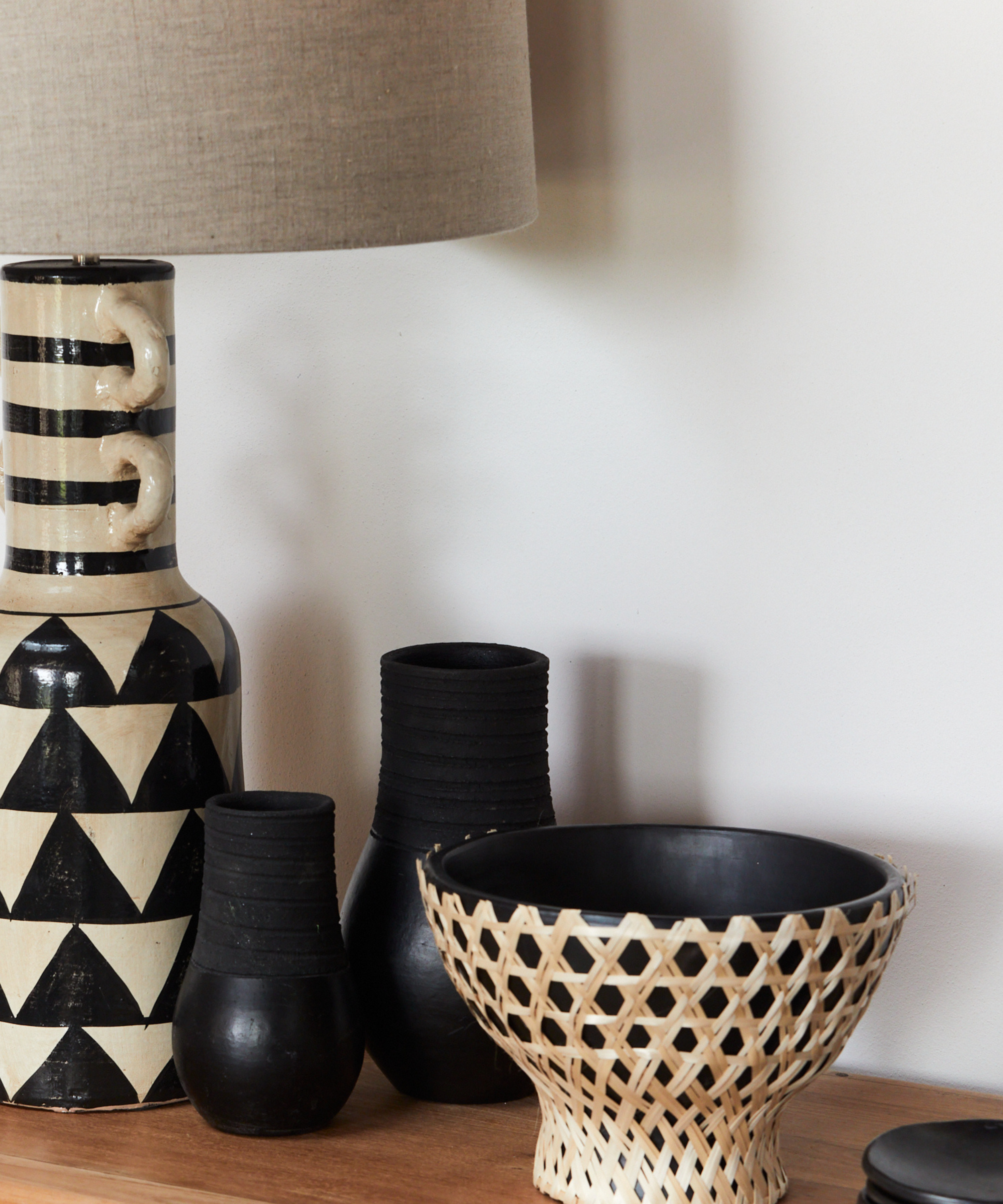 Selva Bowl | Handwoven Tetera Palm & Black Clay, Natural & Black