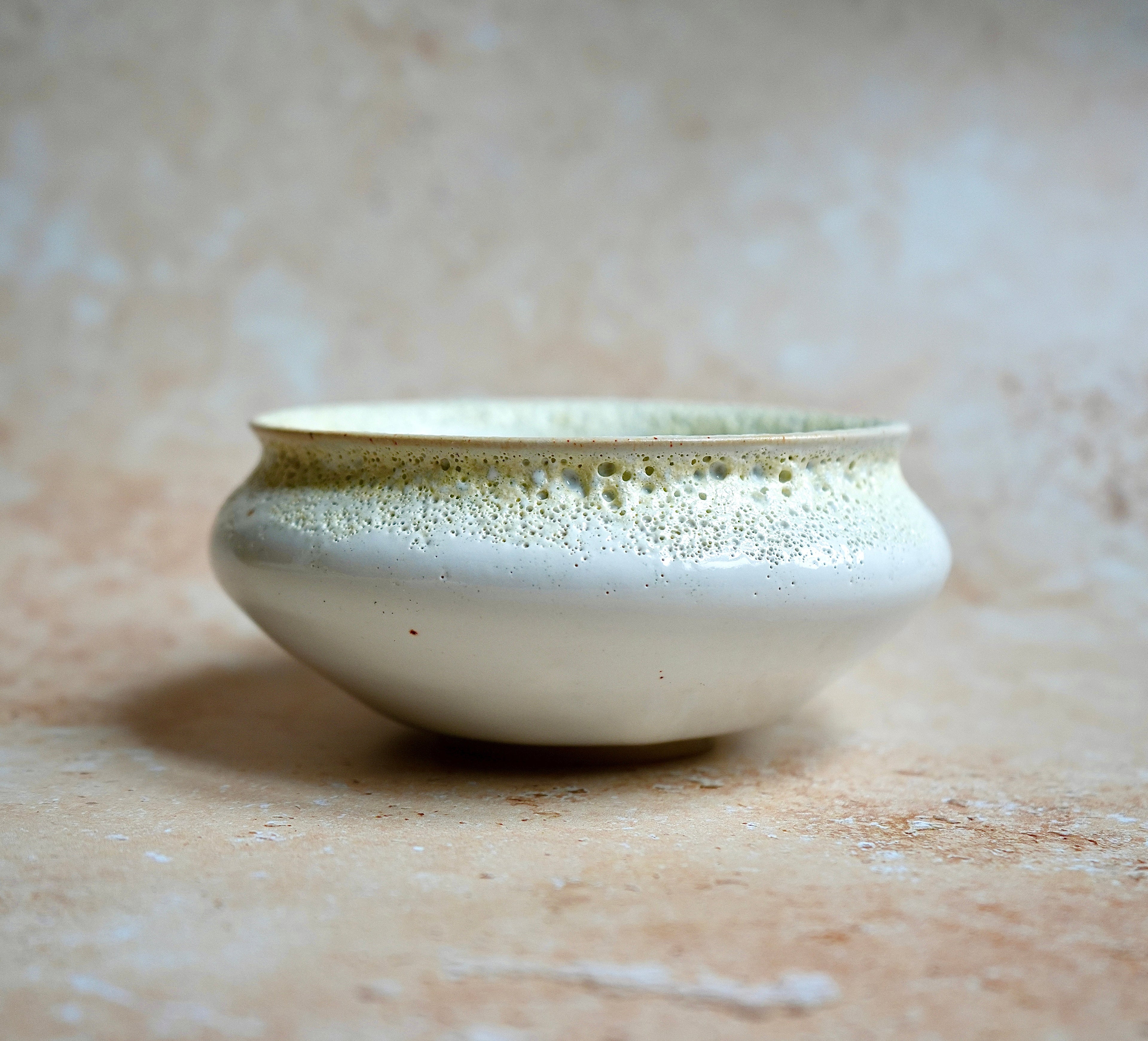 Magma rim bowl