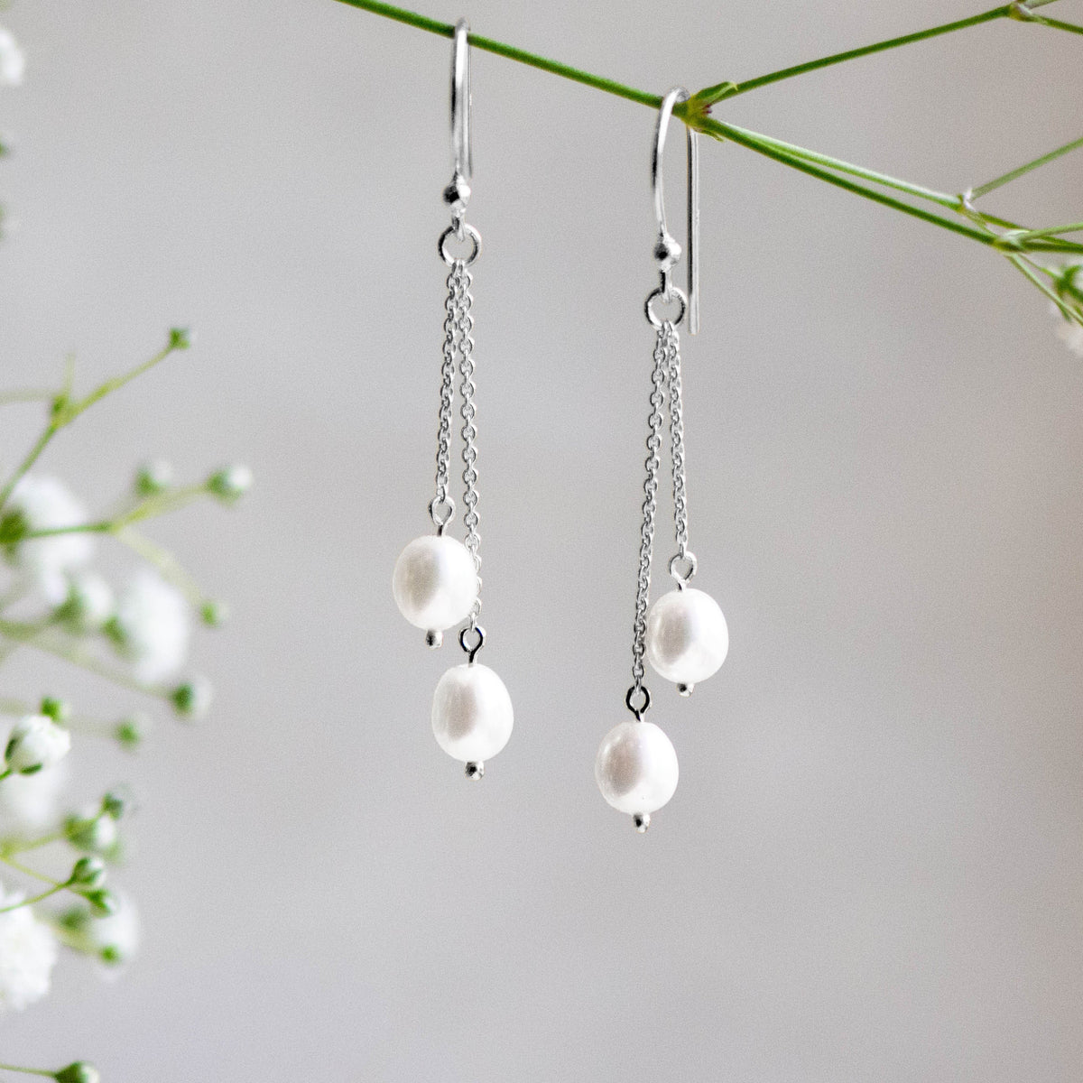 Pearl Drop earrings in Silver
