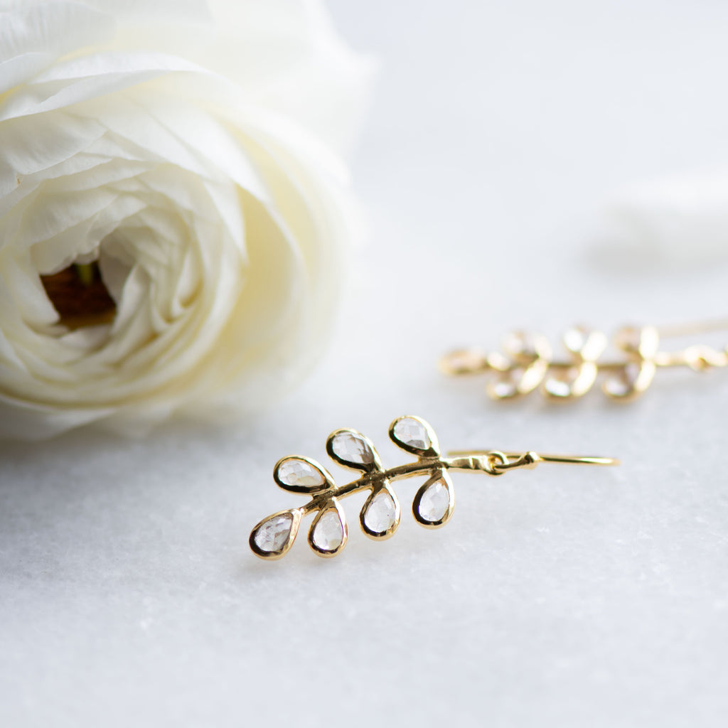 Fern Drop earrings in gold with Crystal