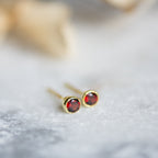 Acer Ear Stud in Gold with Garnet