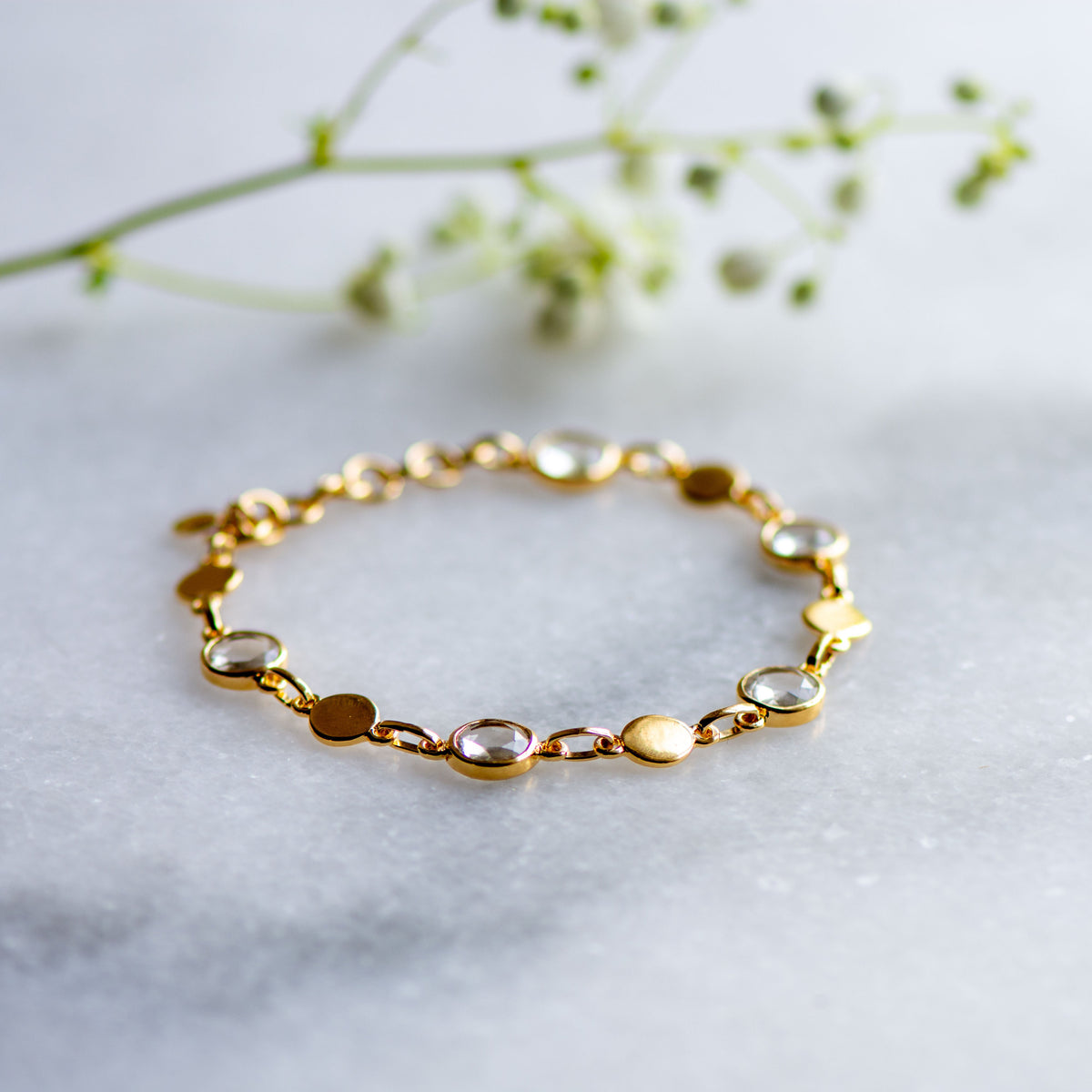 Coco Bracelet in Gold and Crystal