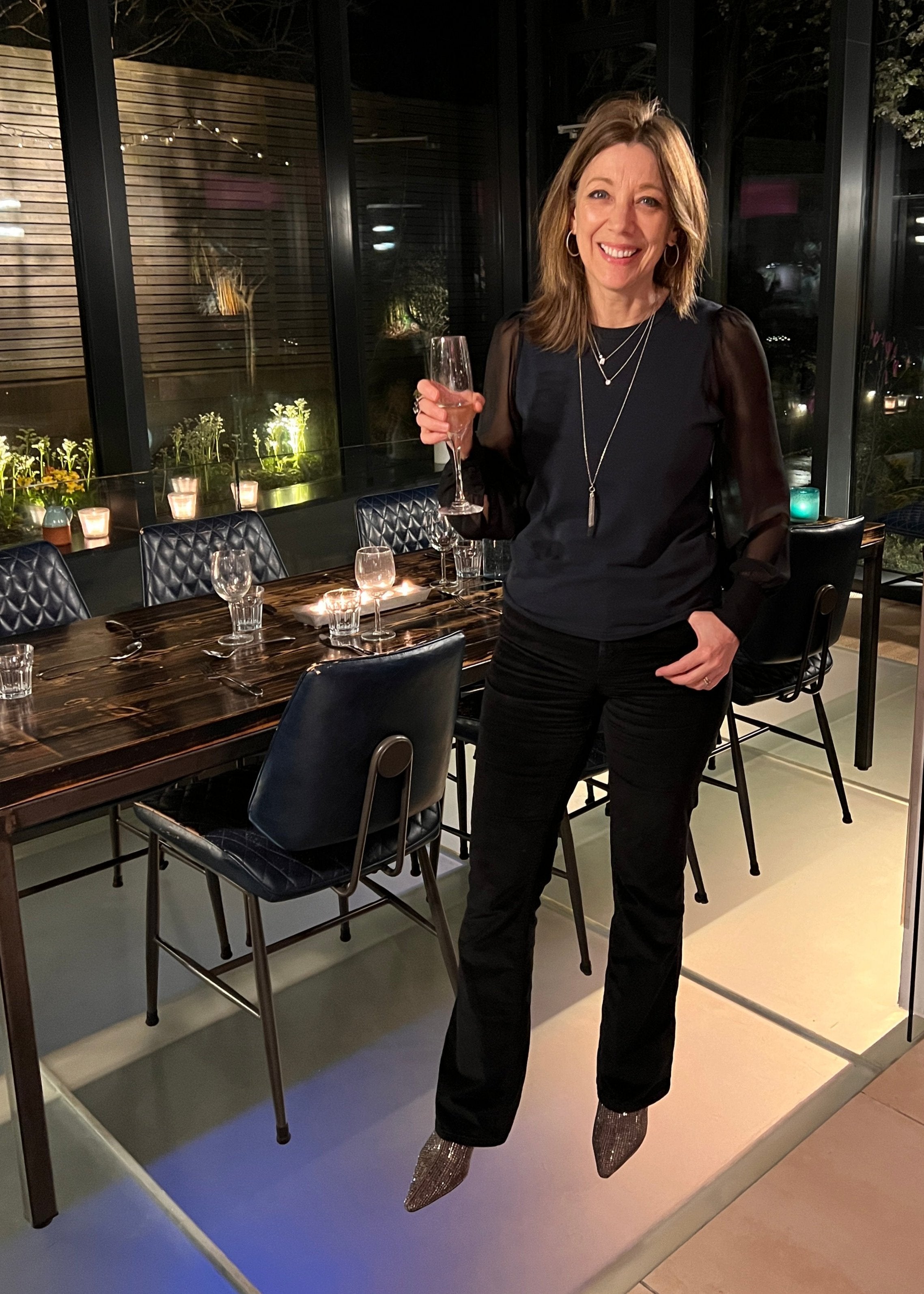 DAPHNE sheer sleeve top, navy