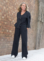 ATHENA v-neck, short sleeve top, charcoal