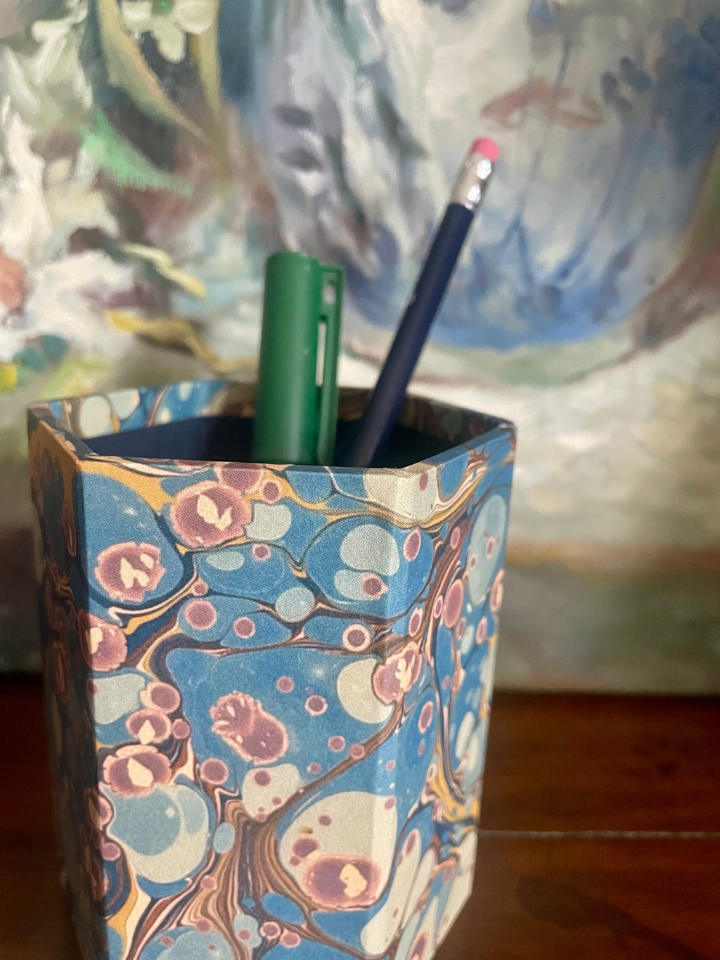 Marbled Pen Pot