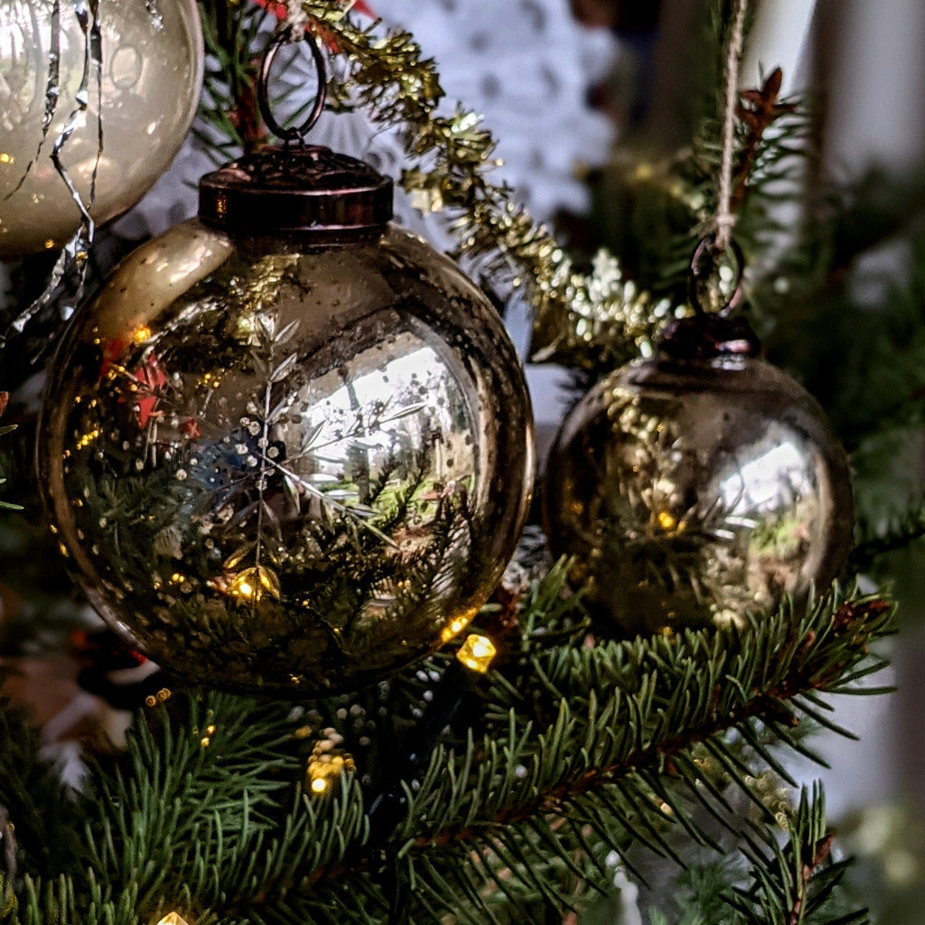Gold Snowflake Etched Glass Bauble - 3 Sizes