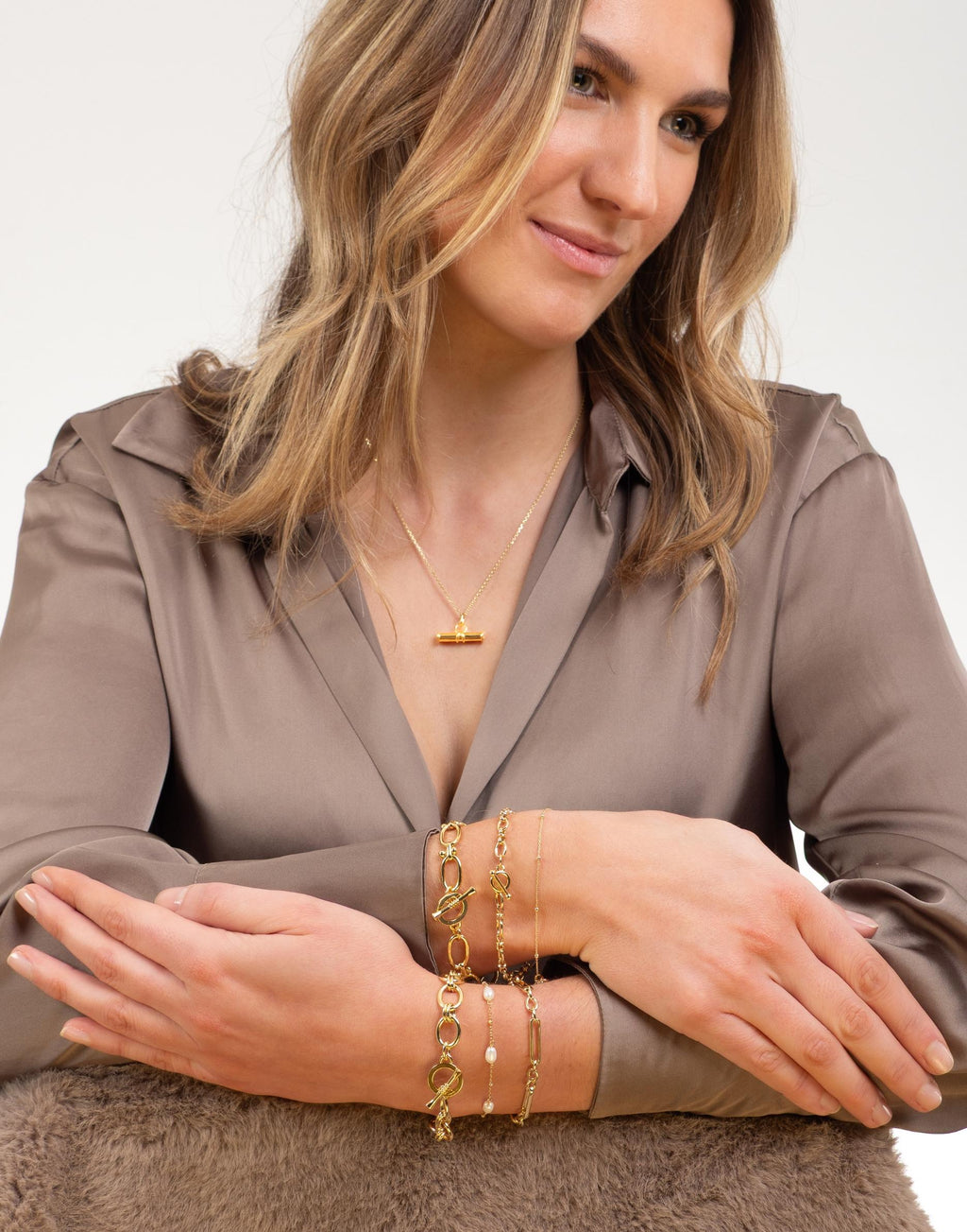 Gold T Bar Necklace