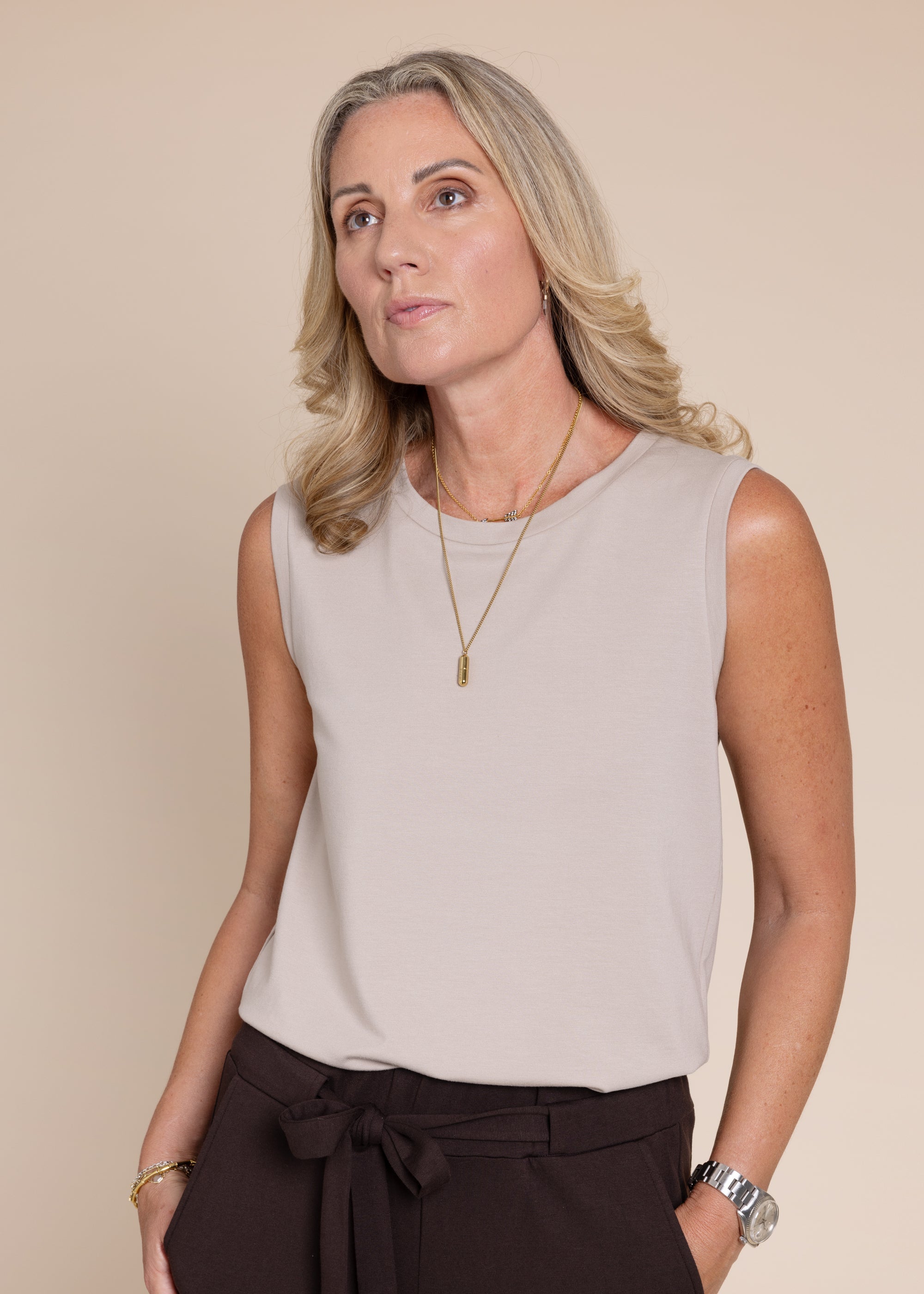 HERO sleeveless top, taupe