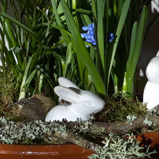 Hanging Ceramic Easter Bunny Decoration