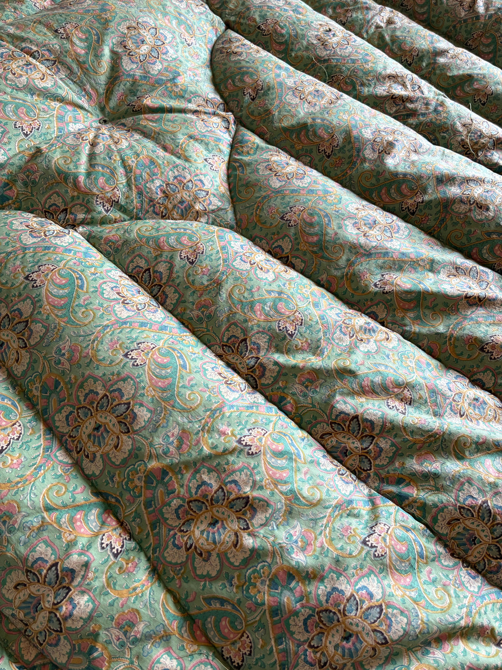 Single vintage eiderdown