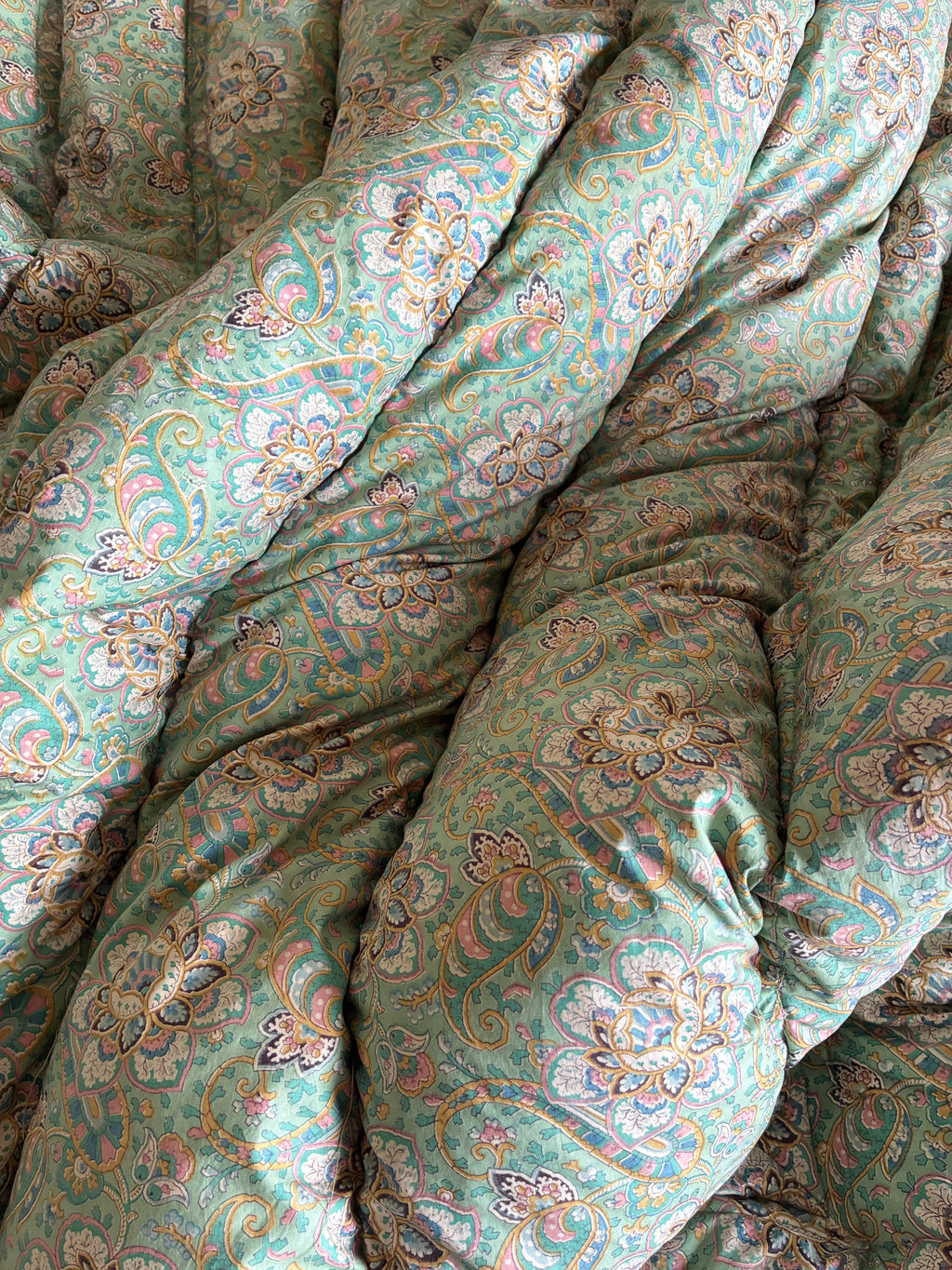 Single vintage eiderdown