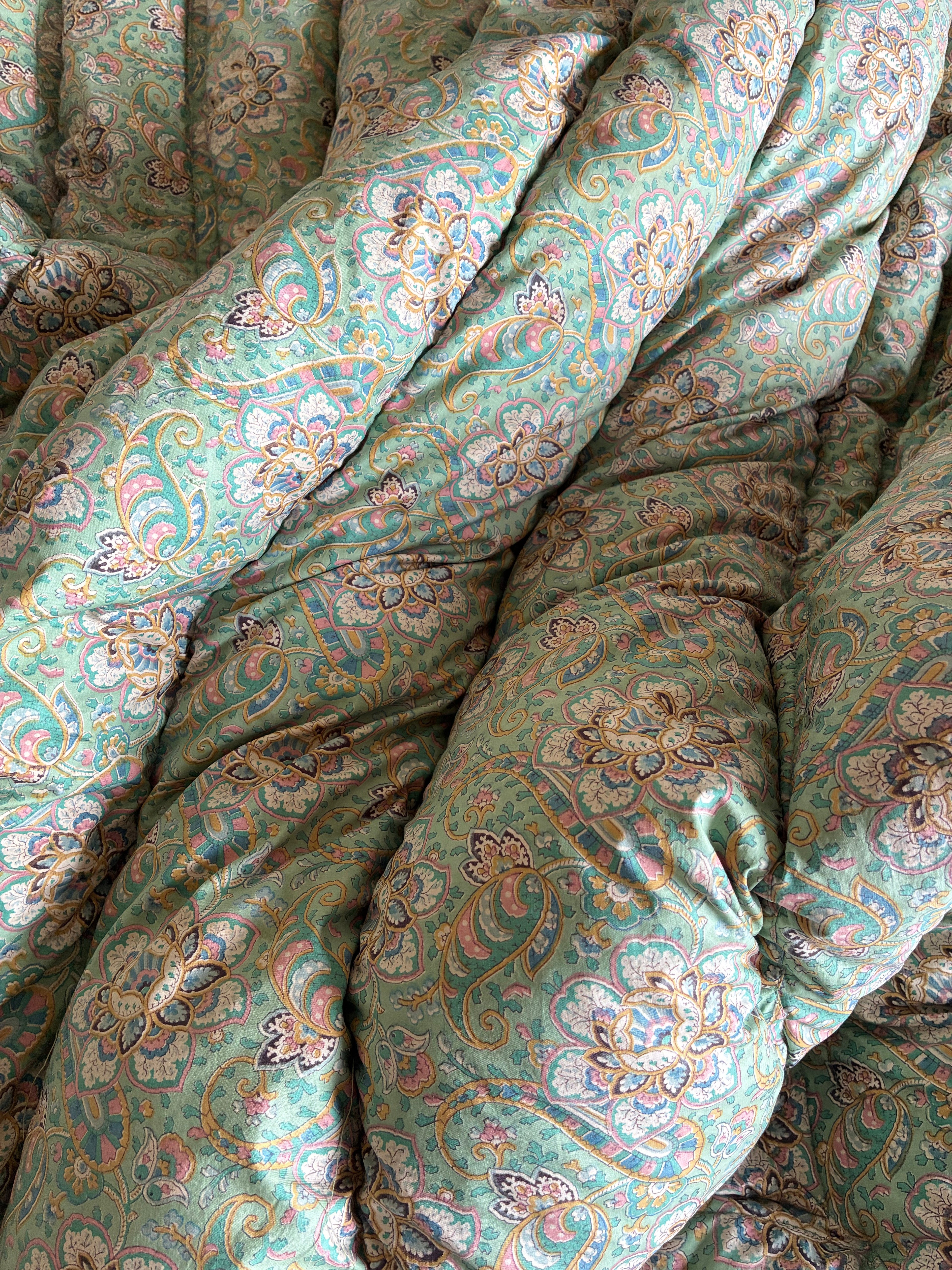 Single vintage eiderdown