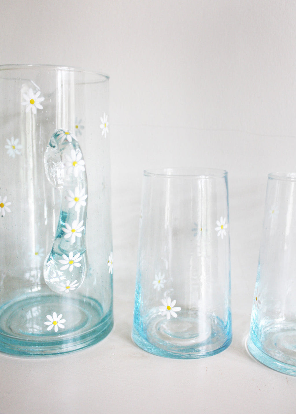 Daisy recycled glass jug