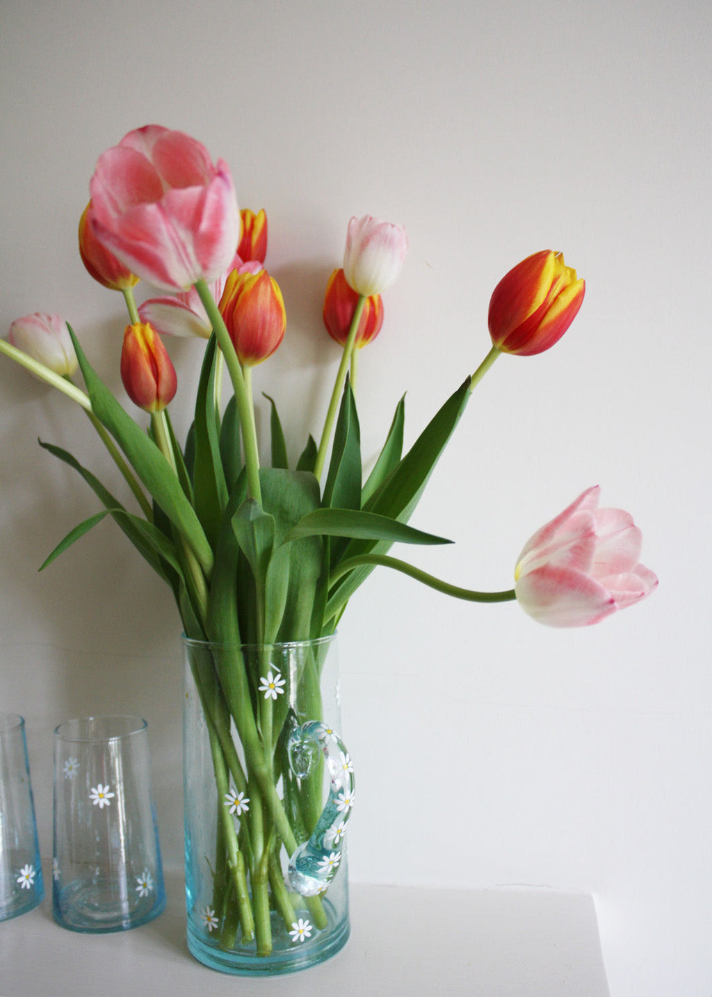 Daisy recycled glass jug