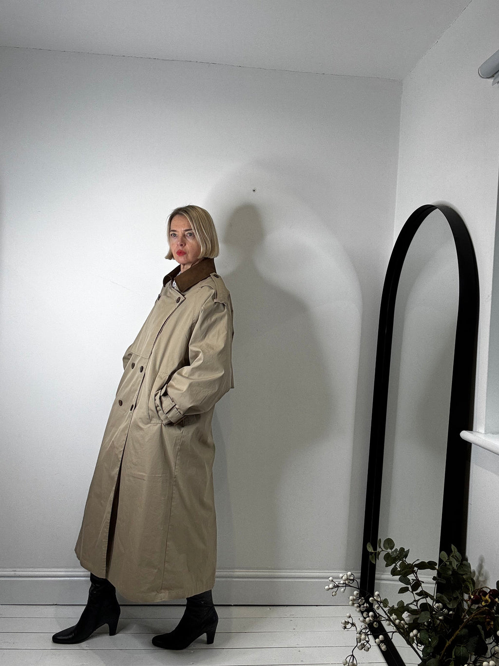 DB contrast collar trench