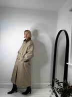 DB contrast collar trench