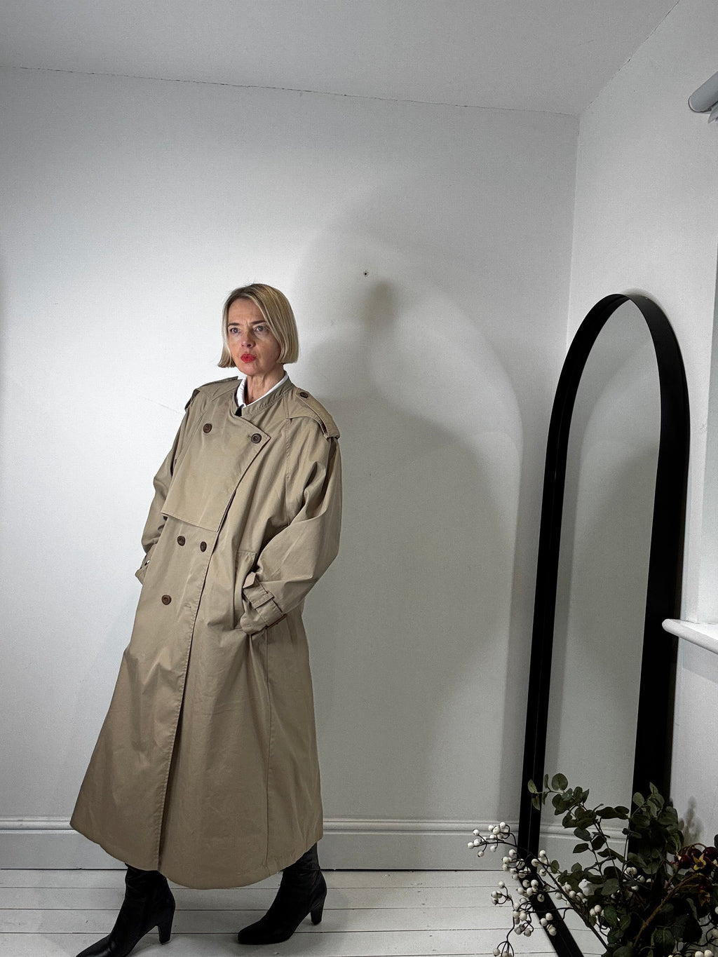 DB contrast collar trench