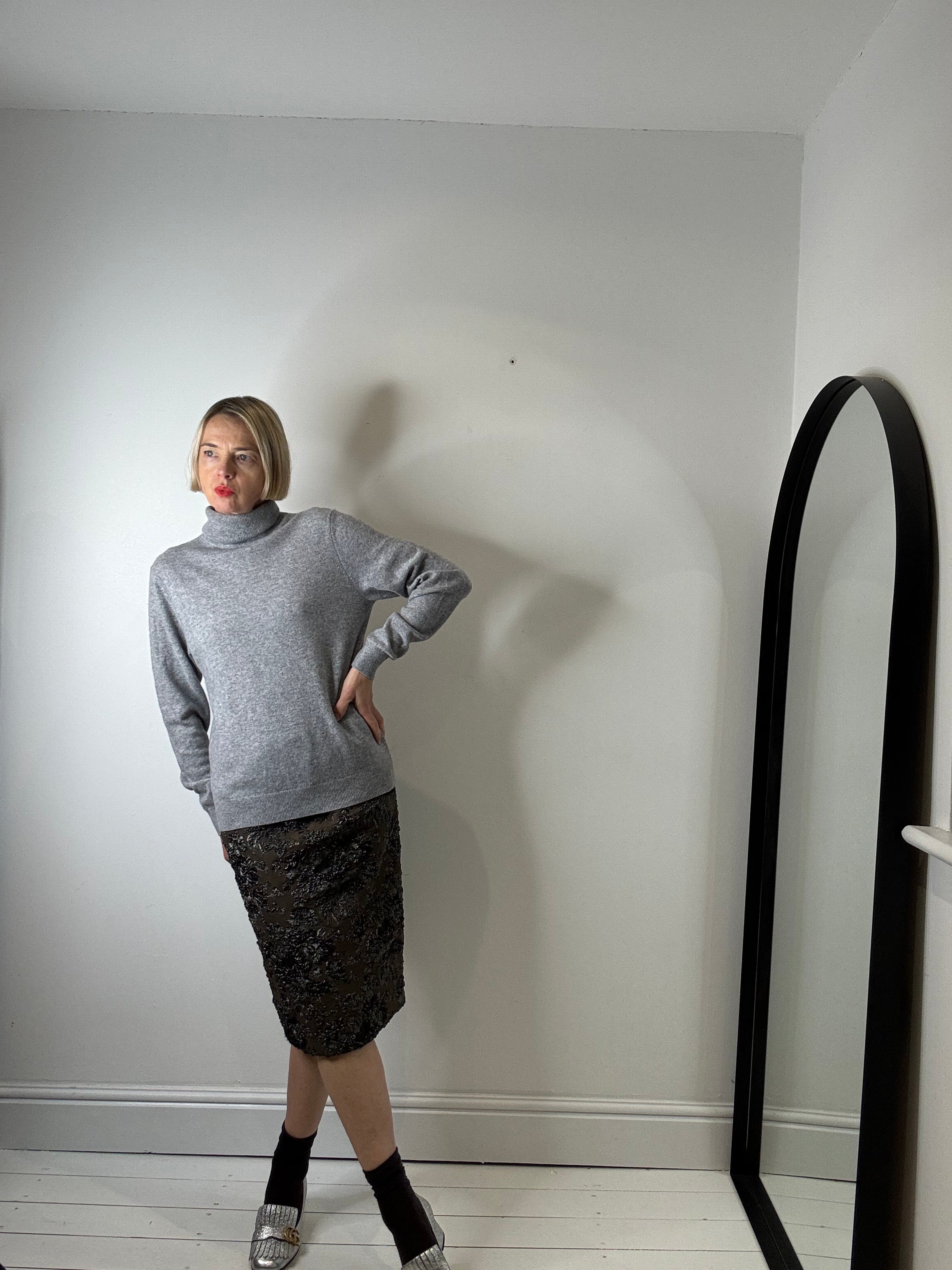 Cashmere roll neck jumper