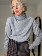 Cashmere roll neck jumper