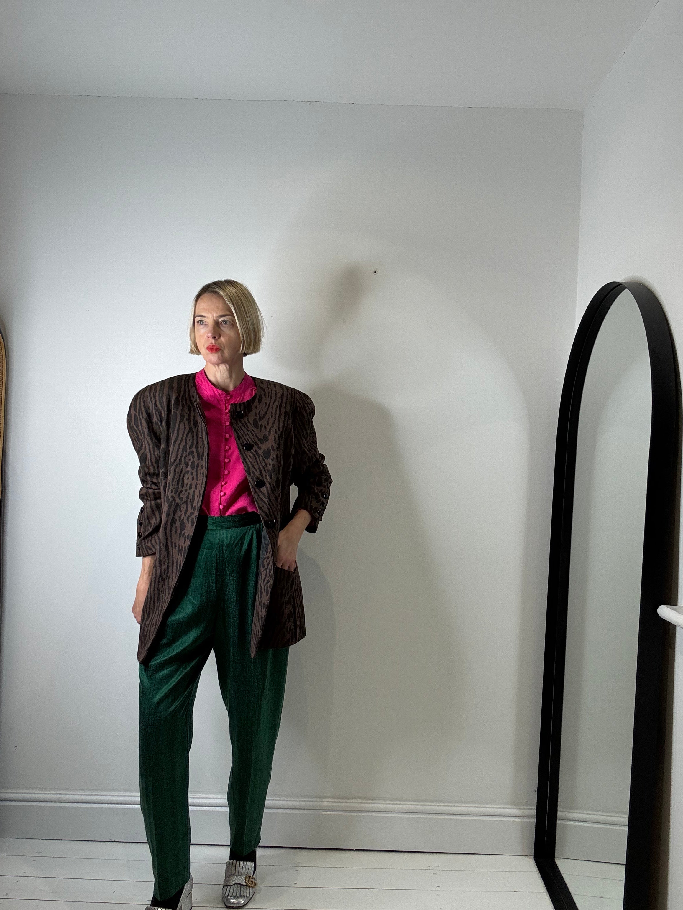 Animal print collarless jacket