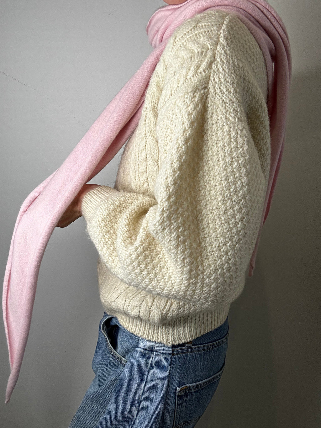 EXTREME CASHMERE triangle scarf