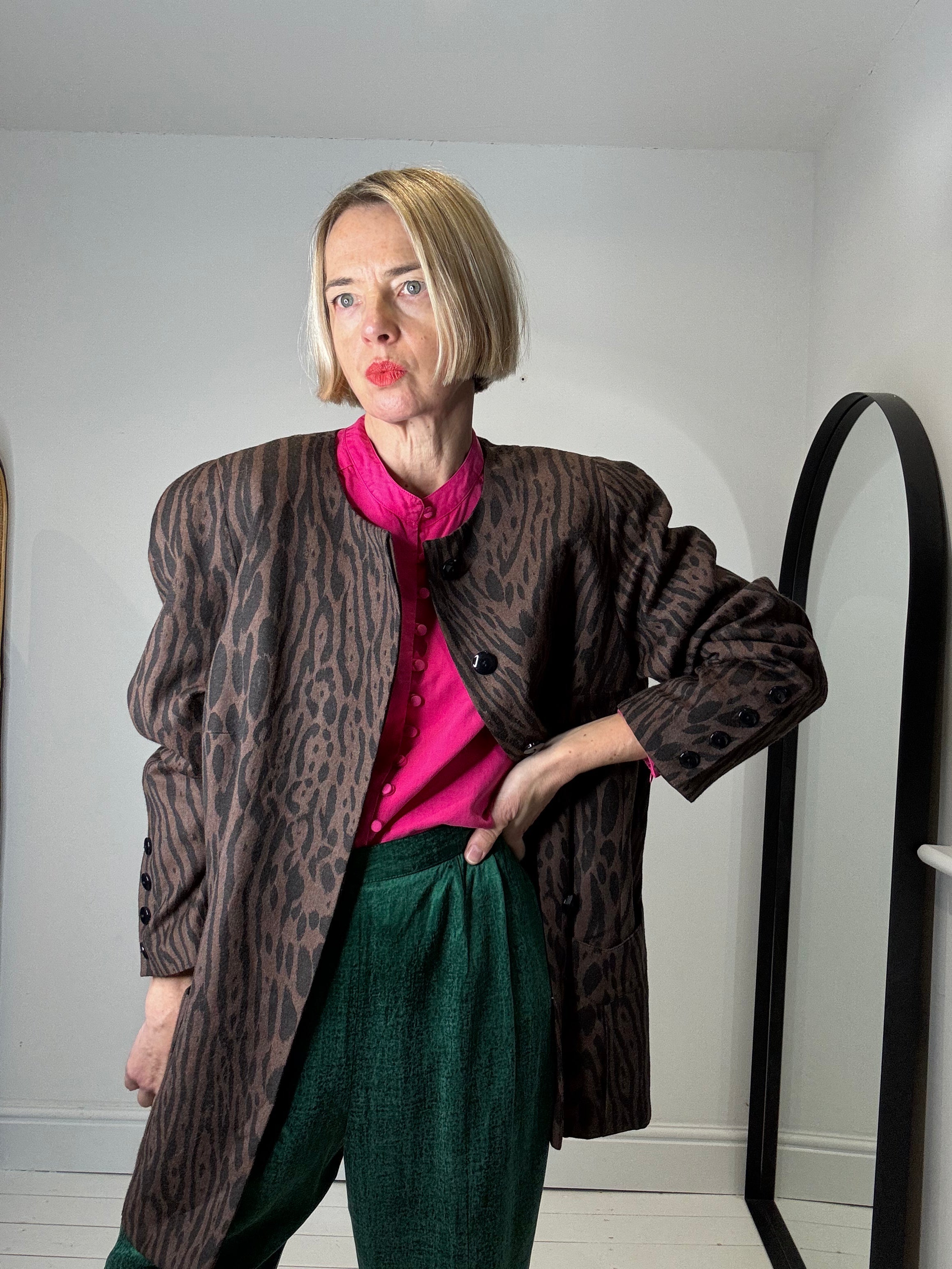 Animal print collarless jacket