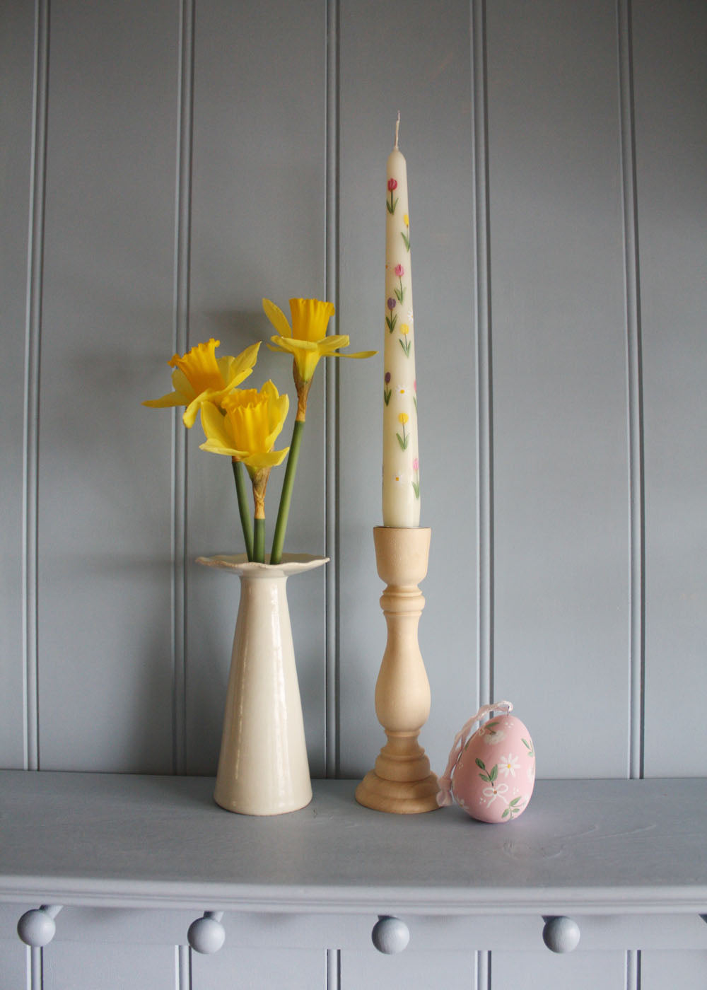 Tulips & daisies candle