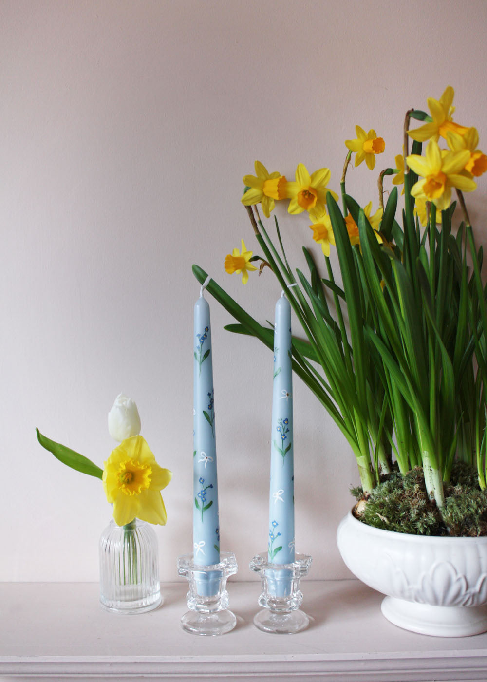 Forget me nots & bows candle