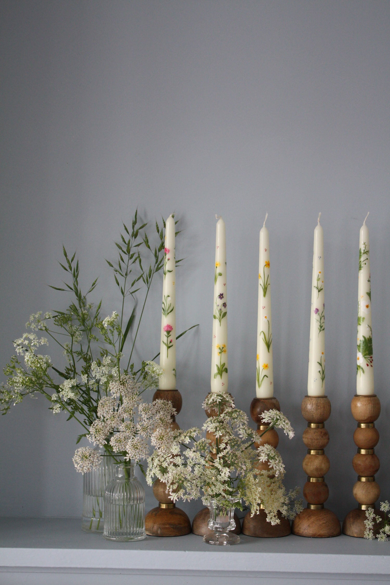 Birth flower January - Carnations & snowdrops