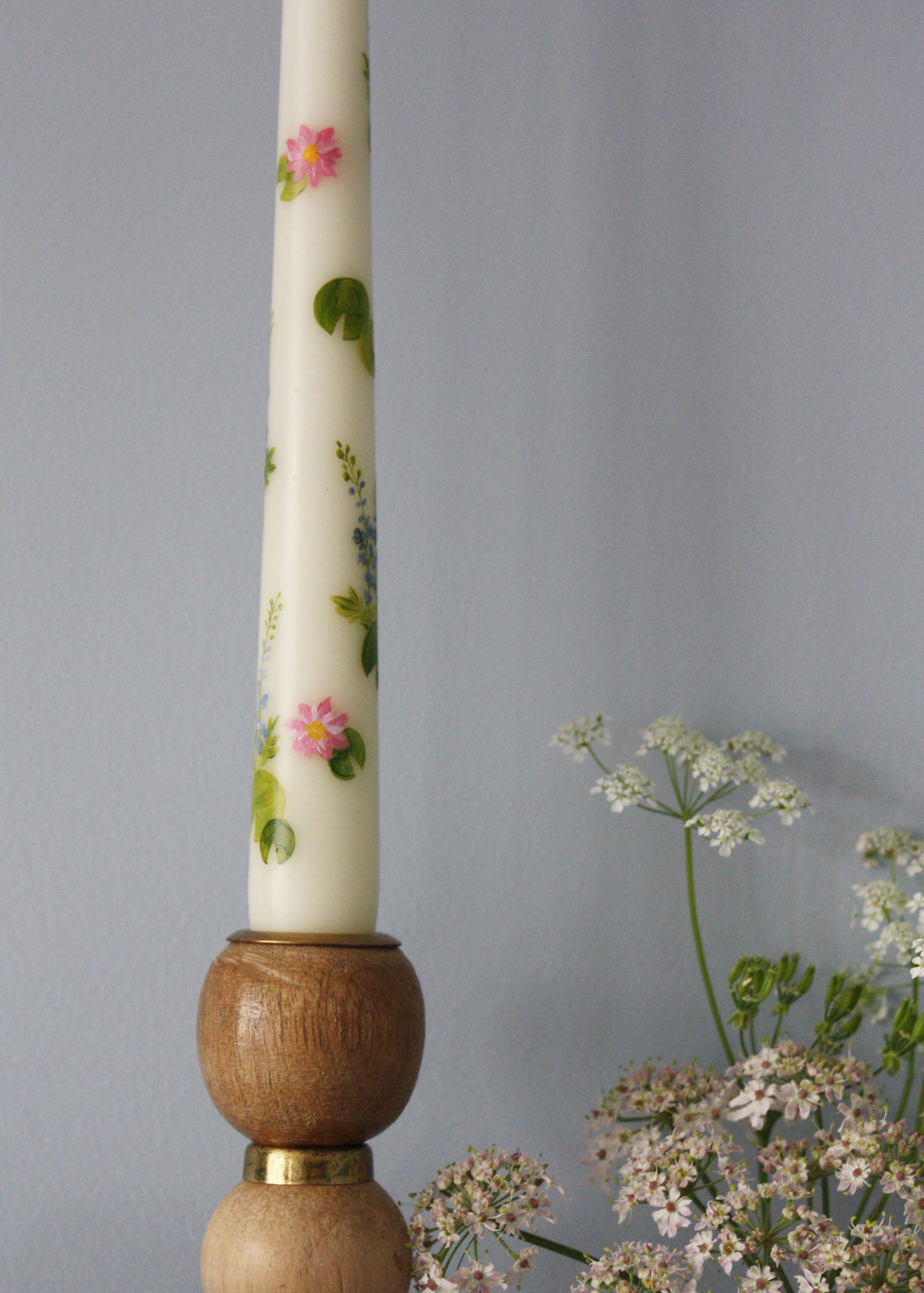 Birth flower July - Water lily & Larkspur