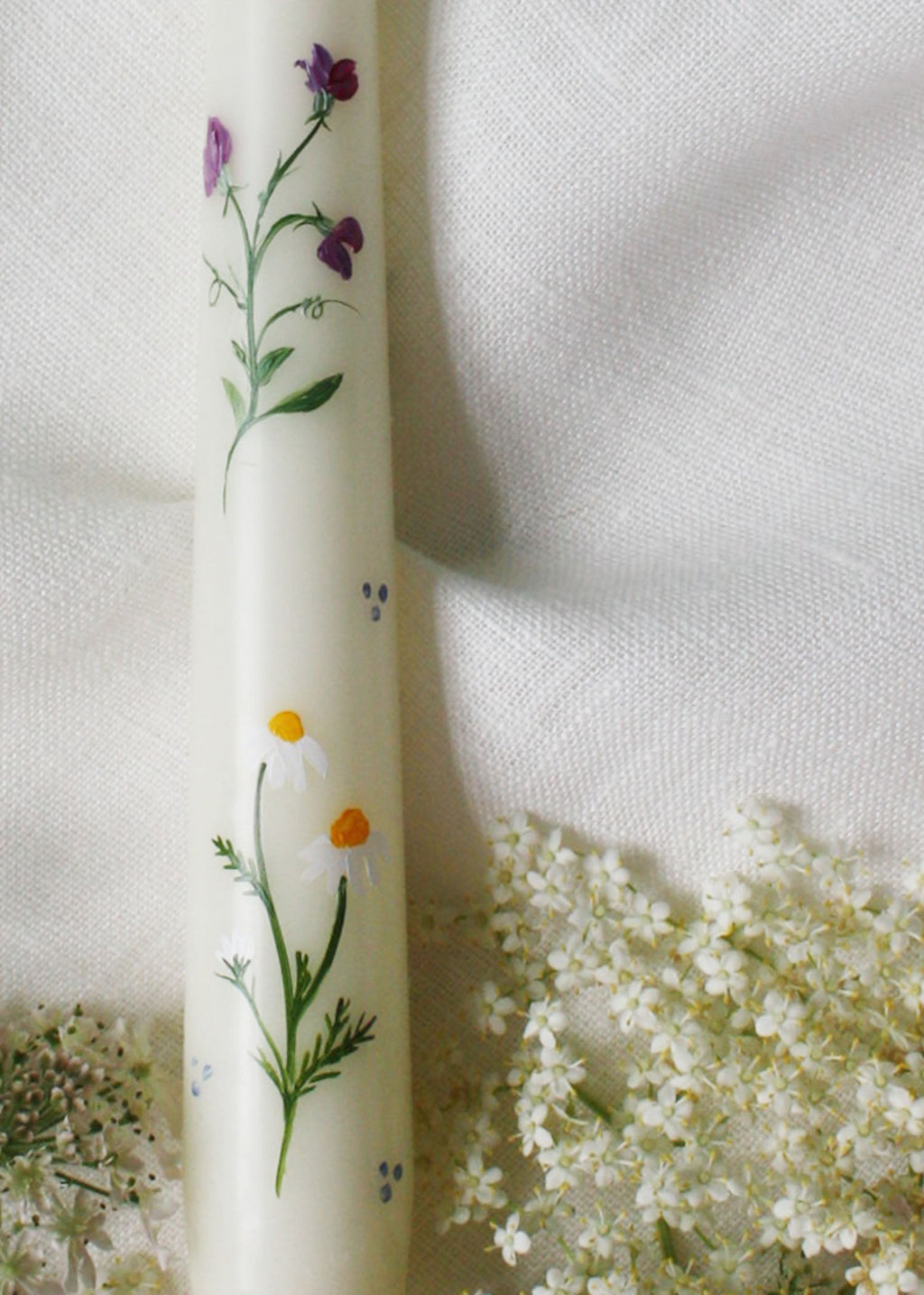 Birth flower April - Daisies & Sweet peas