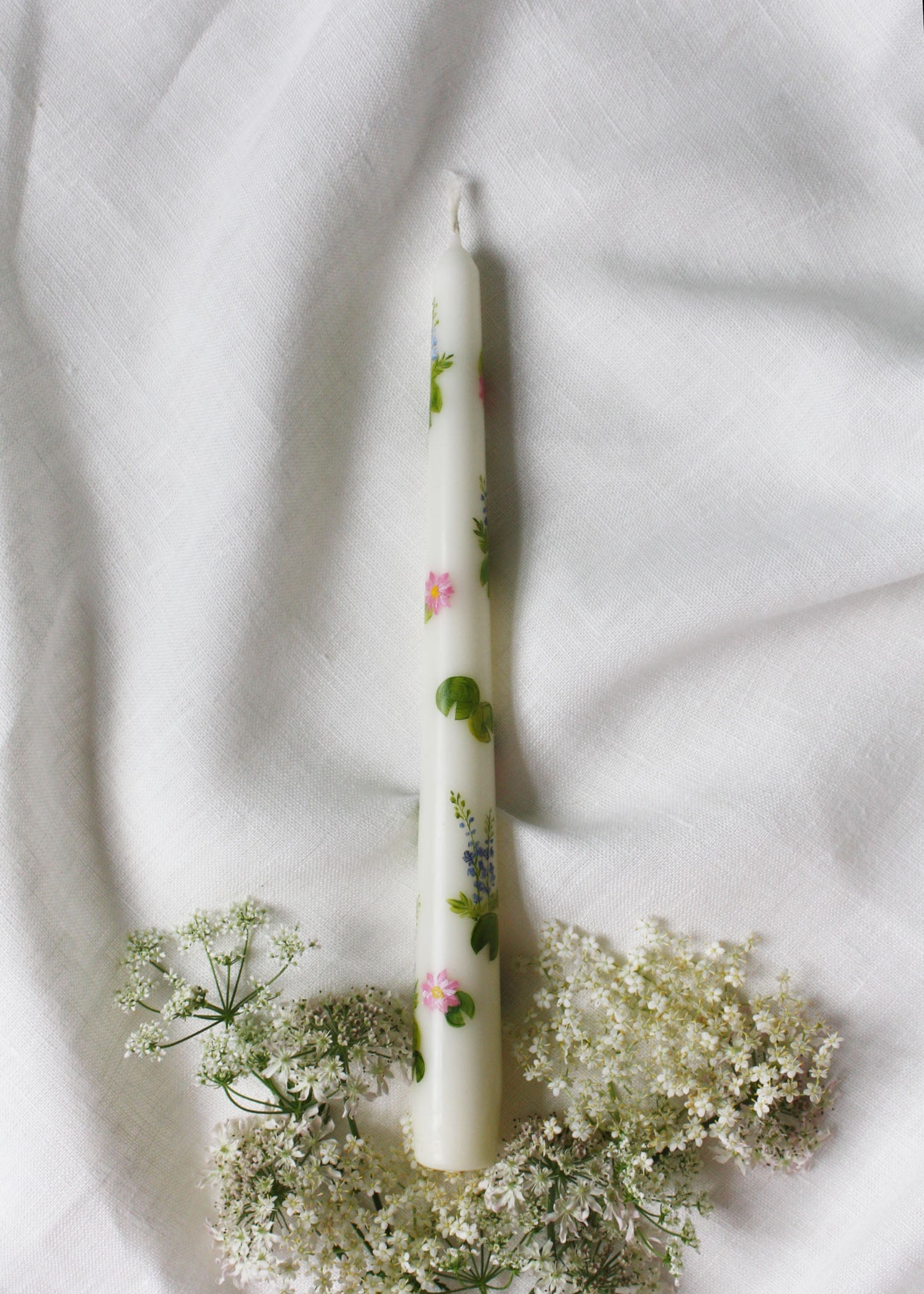 Birth flower July - Water lily & Larkspur