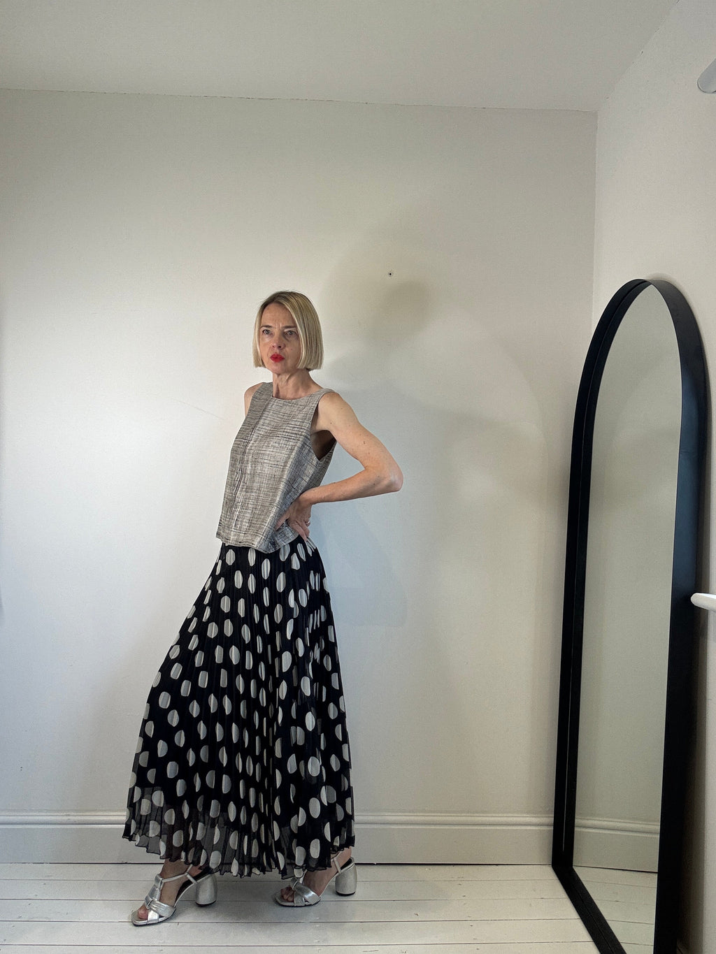 Polka dot pleated skirt