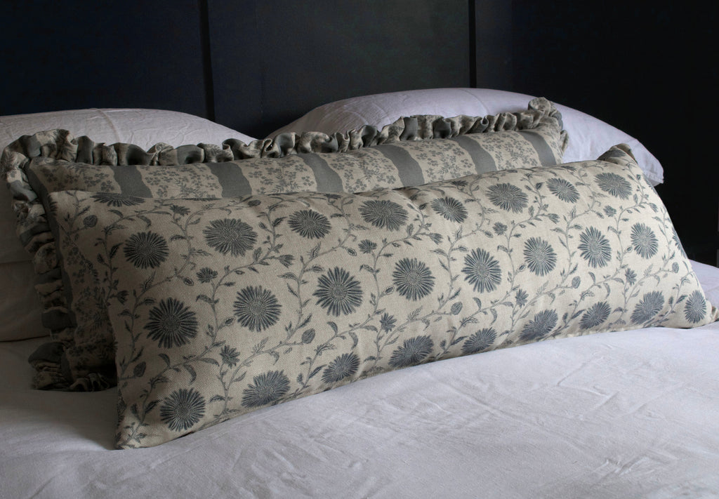 LUMBAR CUSHION ~ MOONPENNY/DAISY CHAIN FLAX FLOWER