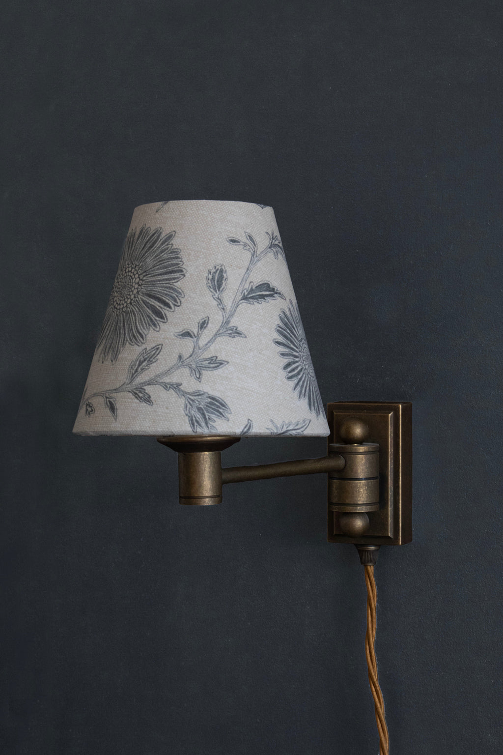CANDLE CLIP LAMPSHADE ~ MOONPENNY FLAX FLOWER